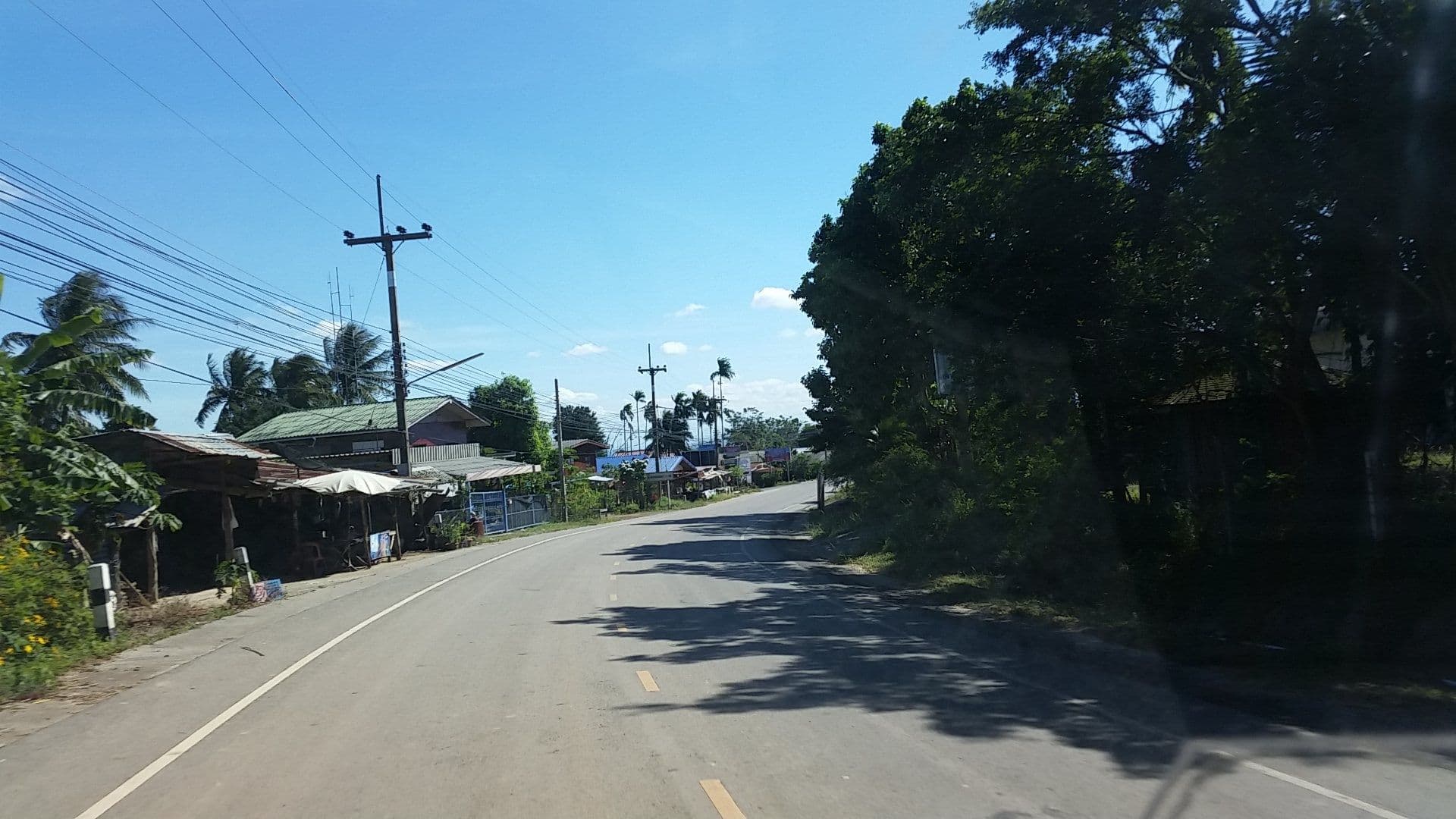 Street view near บ้านไร่เอ็น.วี, Wichian Buri — © roadroid (CC BY-SA · Mapillary)