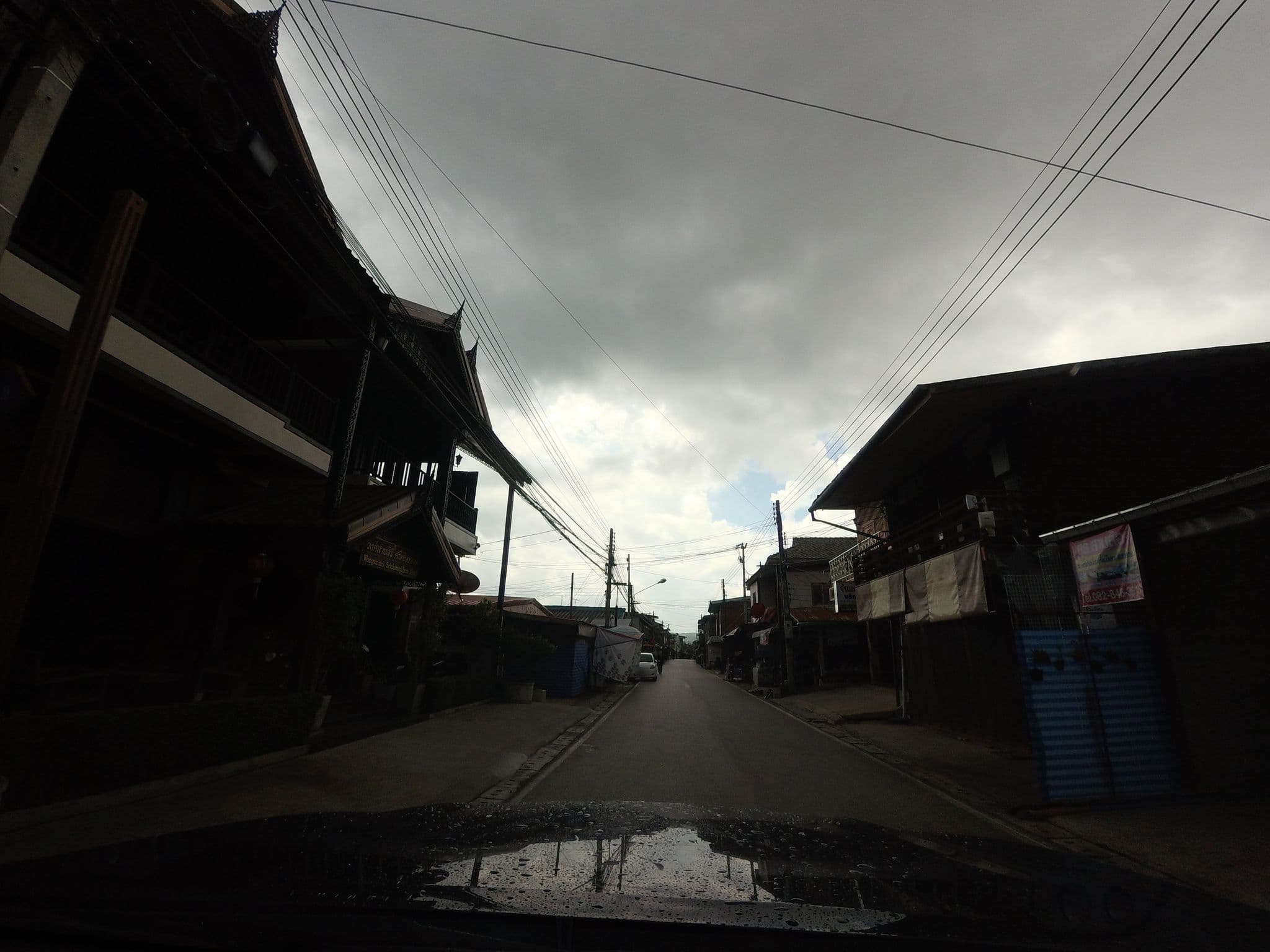 Street view near วงศ์สายสิริศรีเชียงคาน, Loei — © mishari (CC BY-SA · Mapillary)