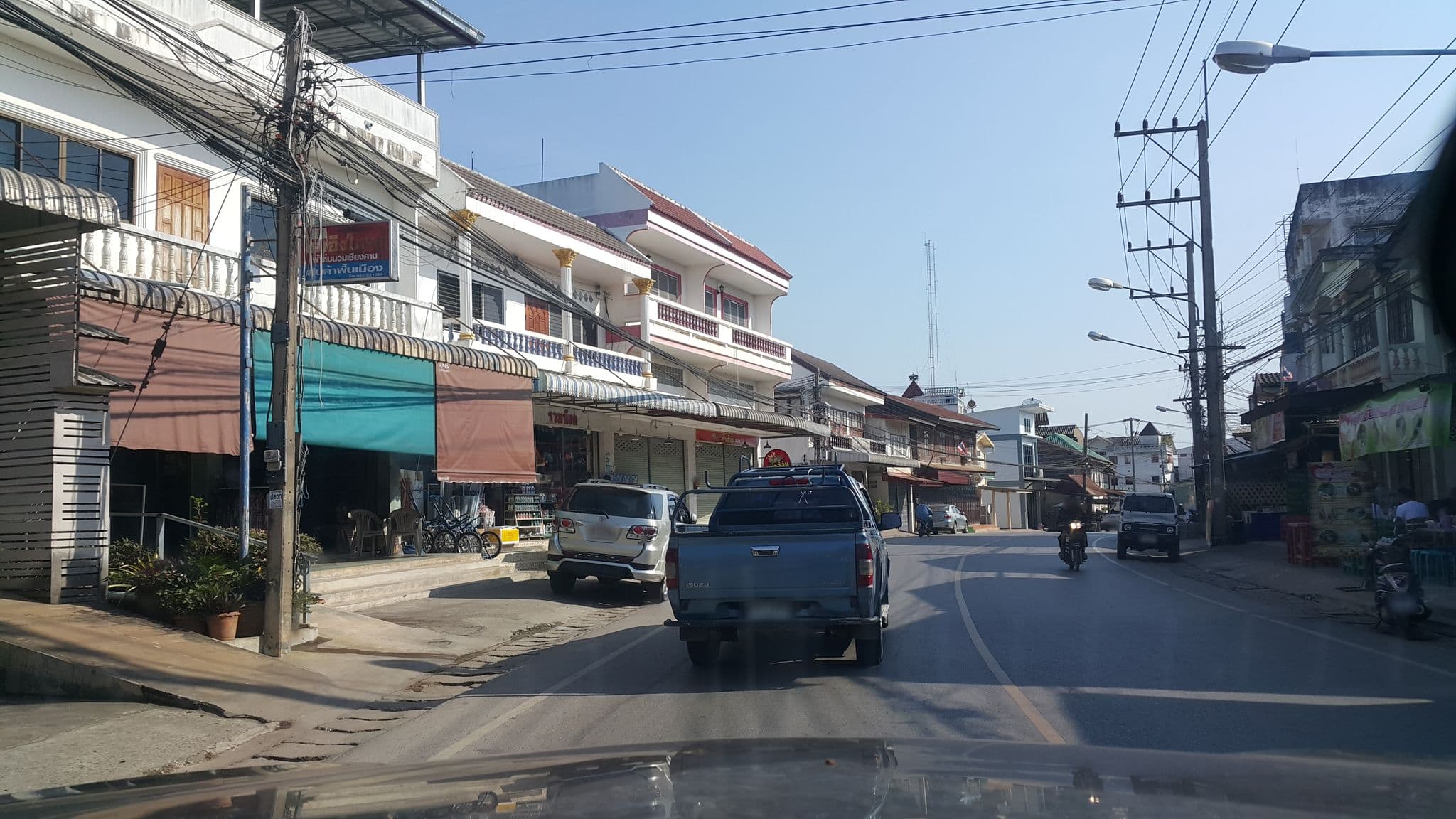 Street view near Loogmai Guesthouse, Loei — © jrcarlsen (CC BY-SA · Mapillary)