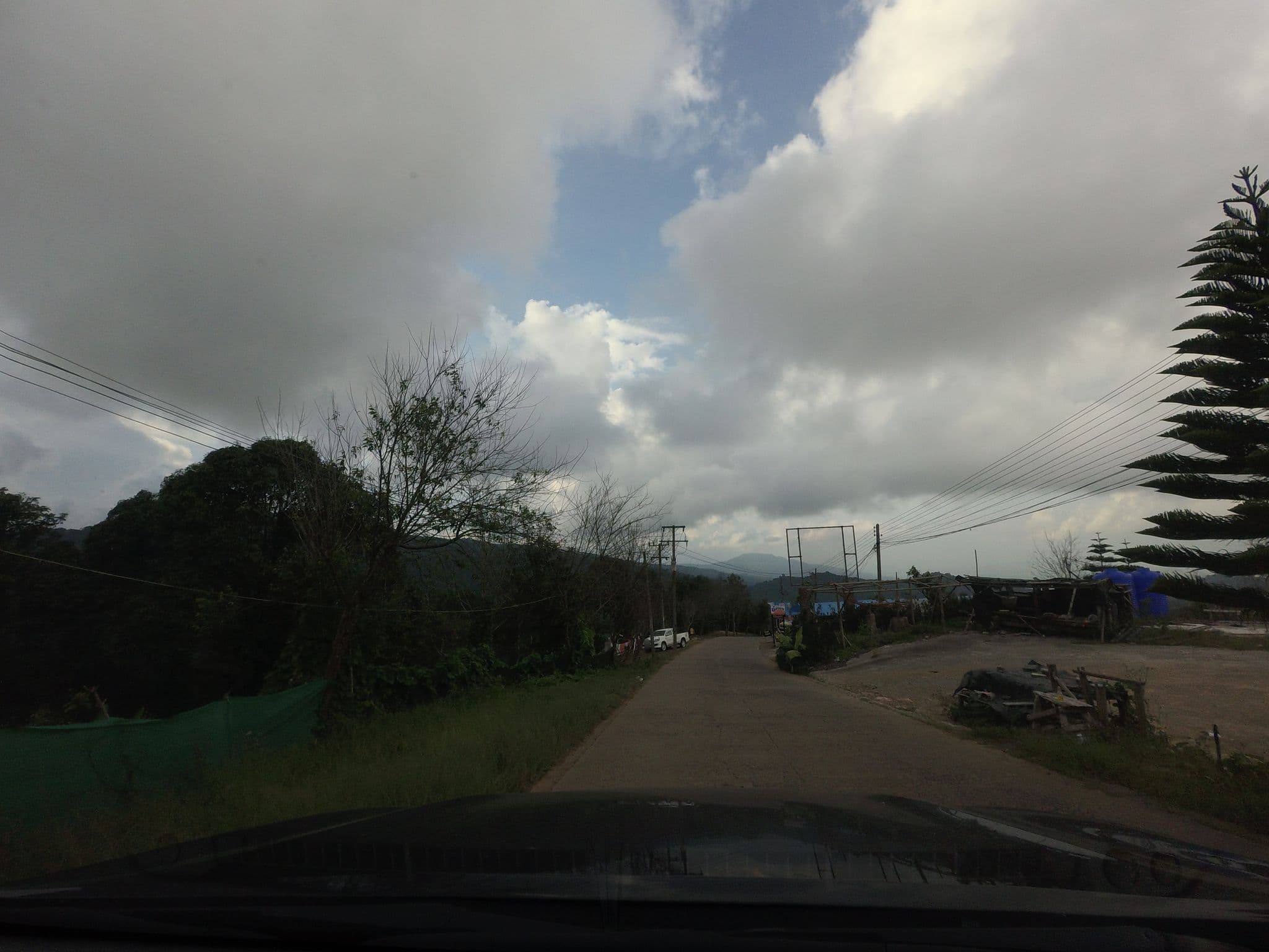Street view near ทับเบิกภูฏาน, Ban I Loet — © mishari (CC BY-SA · Mapillary)