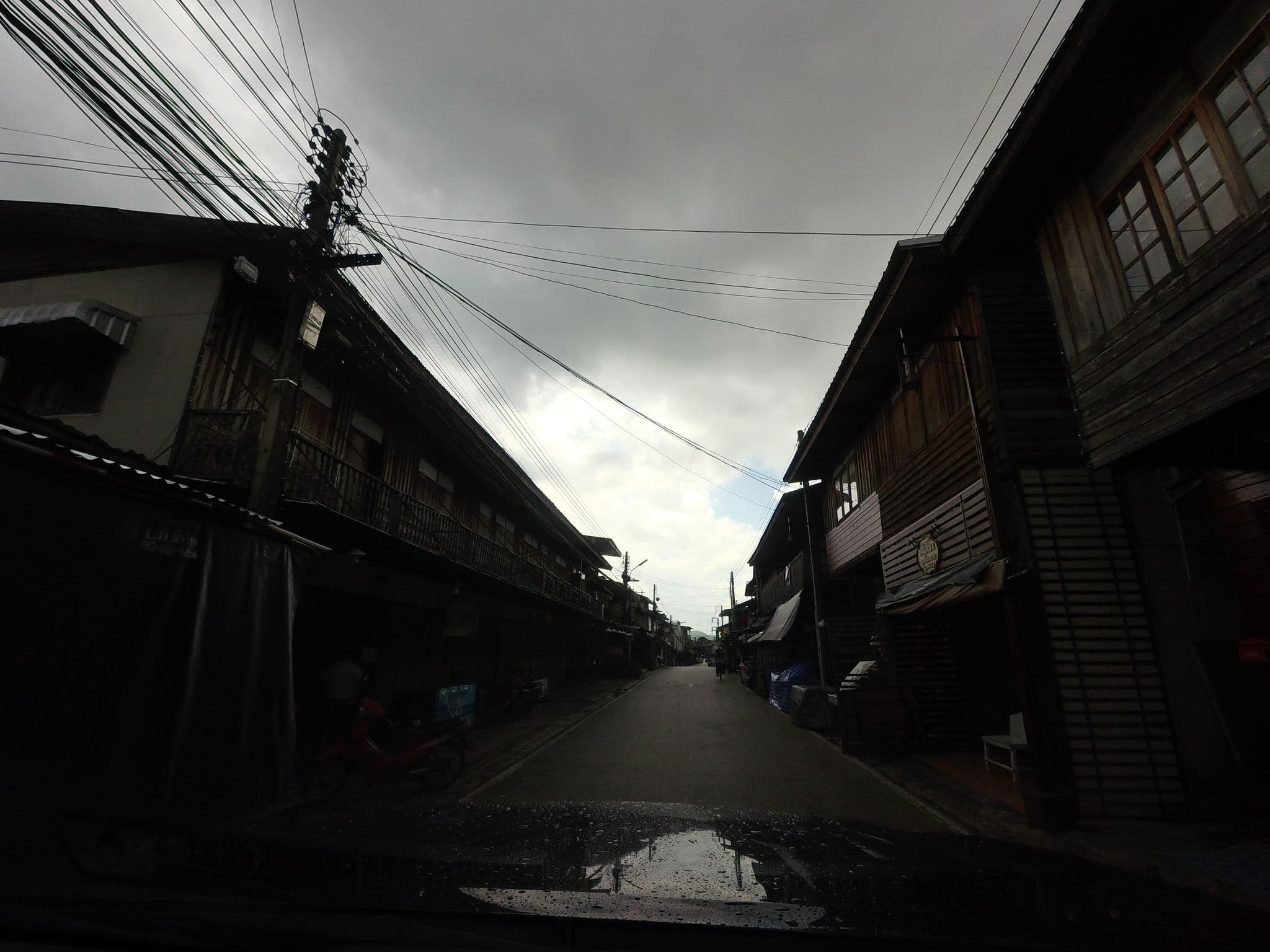 Street view near @เชียงคาน in love, Loei — © mishari (CC BY-SA · Mapillary)