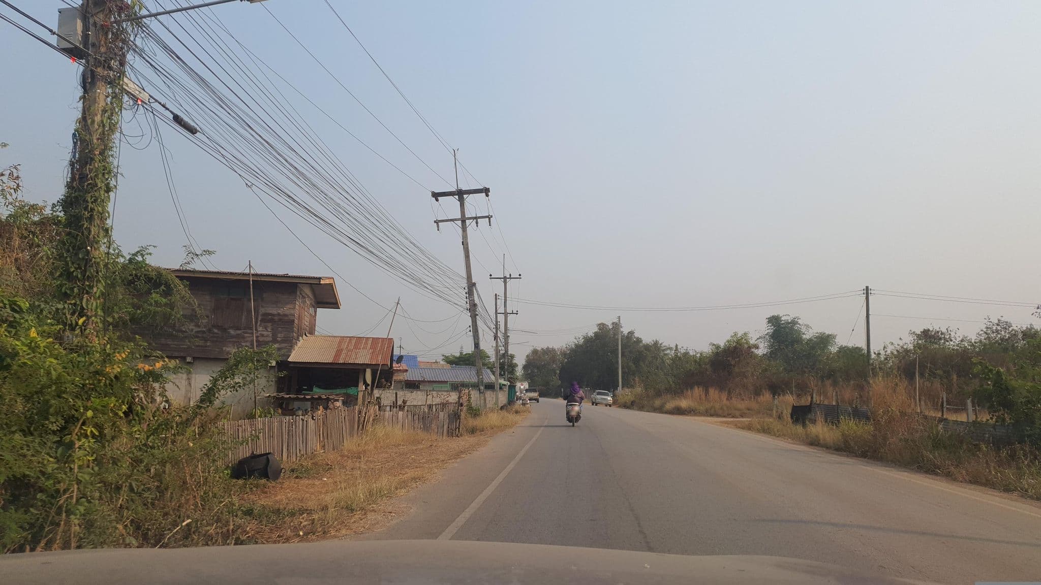 Street view near ลีลาวดีรีสอร์ท, Wang Saphung — © jrcarlsen (CC BY-SA · Mapillary)