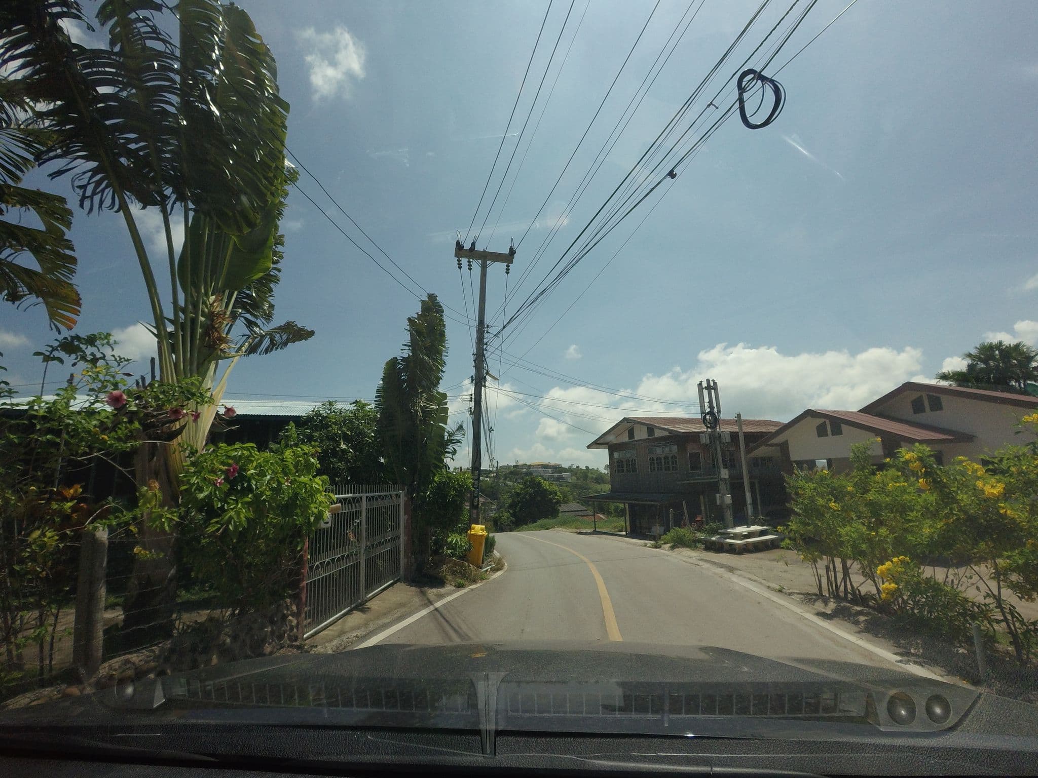 Street view near บ้านเปี่ยมสุข เขาค้อ โฮมสเตย์ Baan Peamsuk Khaokho, Lom Sak — © mishari (CC BY-SA · Mapillary)