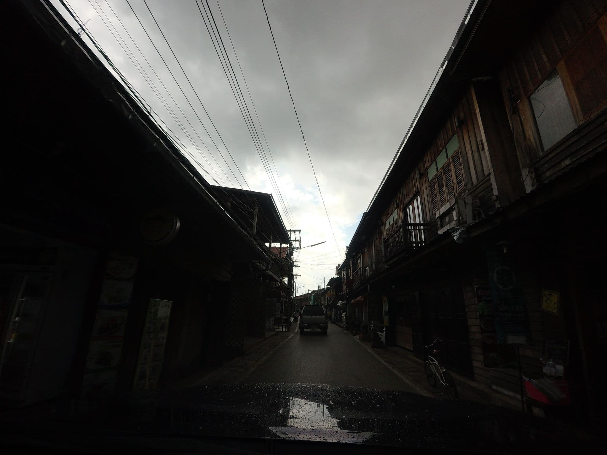 Street view near เฮือนหลวงพระบาง (Heon Luang Prabang), Loei — © mishari (CC BY-SA · Mapillary)