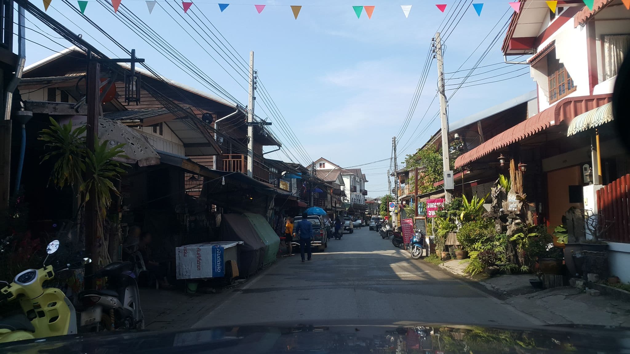 Street view near เฮือนคุ้มฮัก ณ เชียงคาน, Loei — © jrcarlsen (CC BY-SA · Mapillary)
