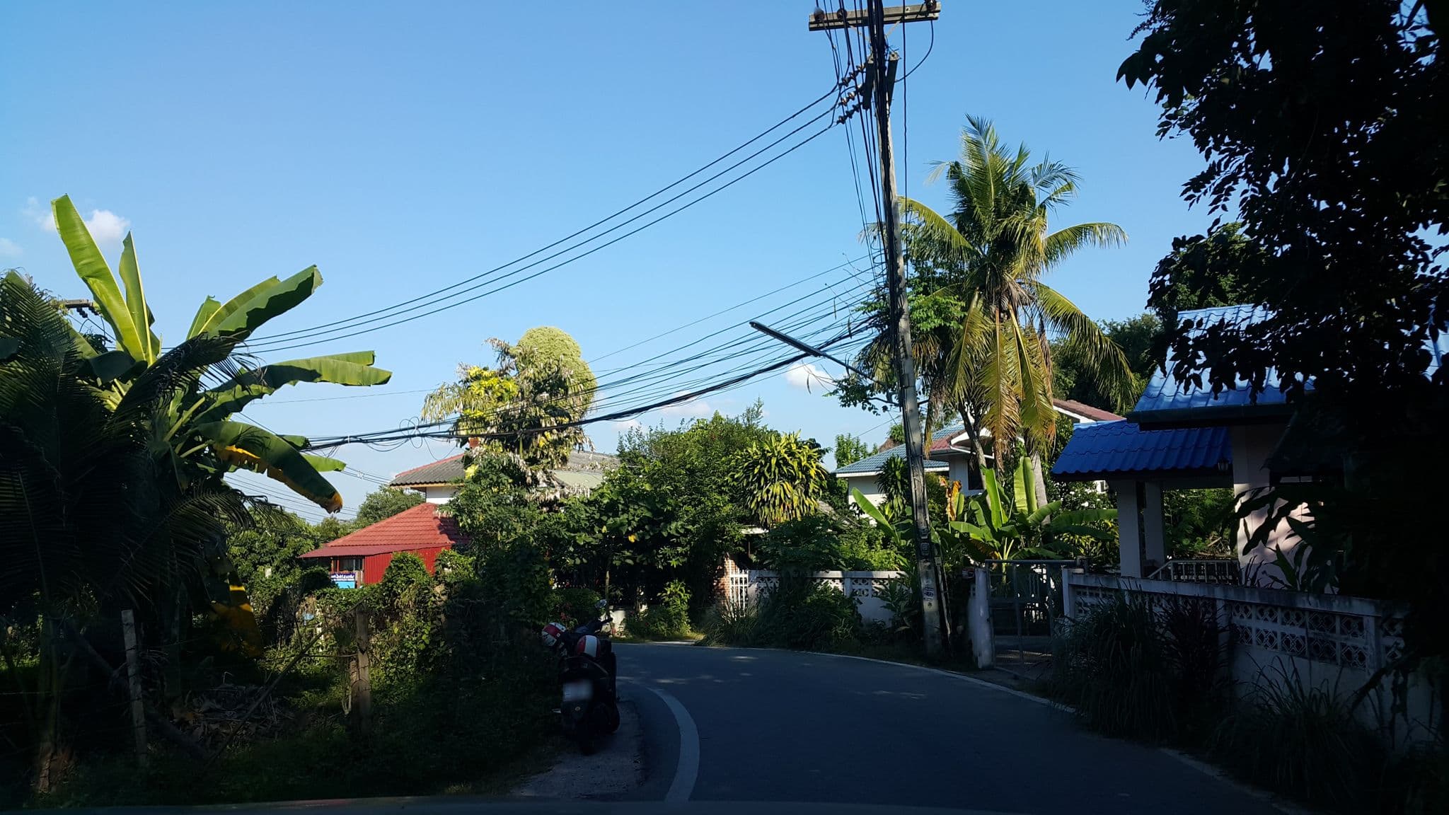 Street view near Beentheredonethat Room & The Rest Chiangmai, Chiang Mai — © jrcarlsen (CC BY-SA · Mapillary)