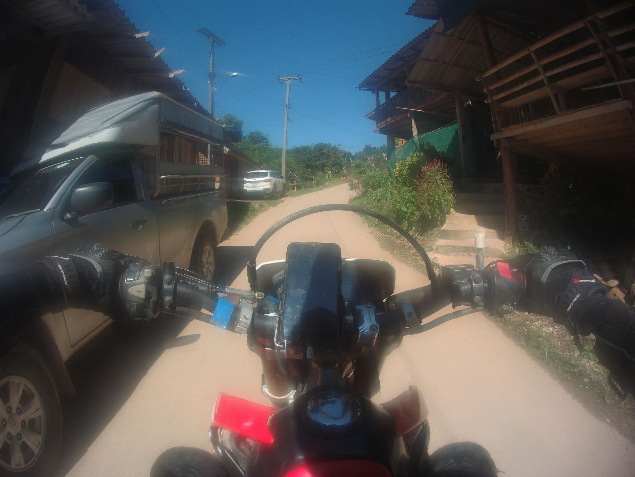 Street view near บ้านอนัตตา รีสอร์ท, Pai — © julcnx (CC BY-SA · Mapillary)