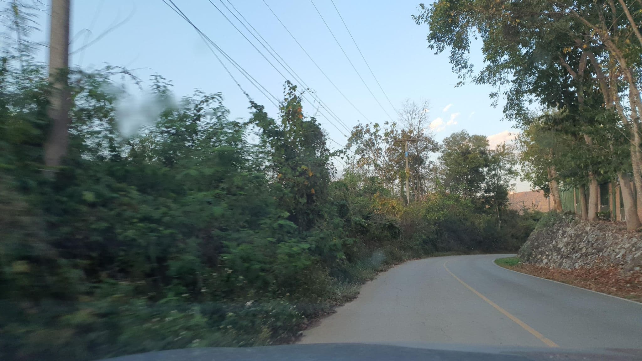 Street view near Atae Resort Chiangmai, Hang Dong — © jrcarlsen (CC BY-SA · Mapillary)