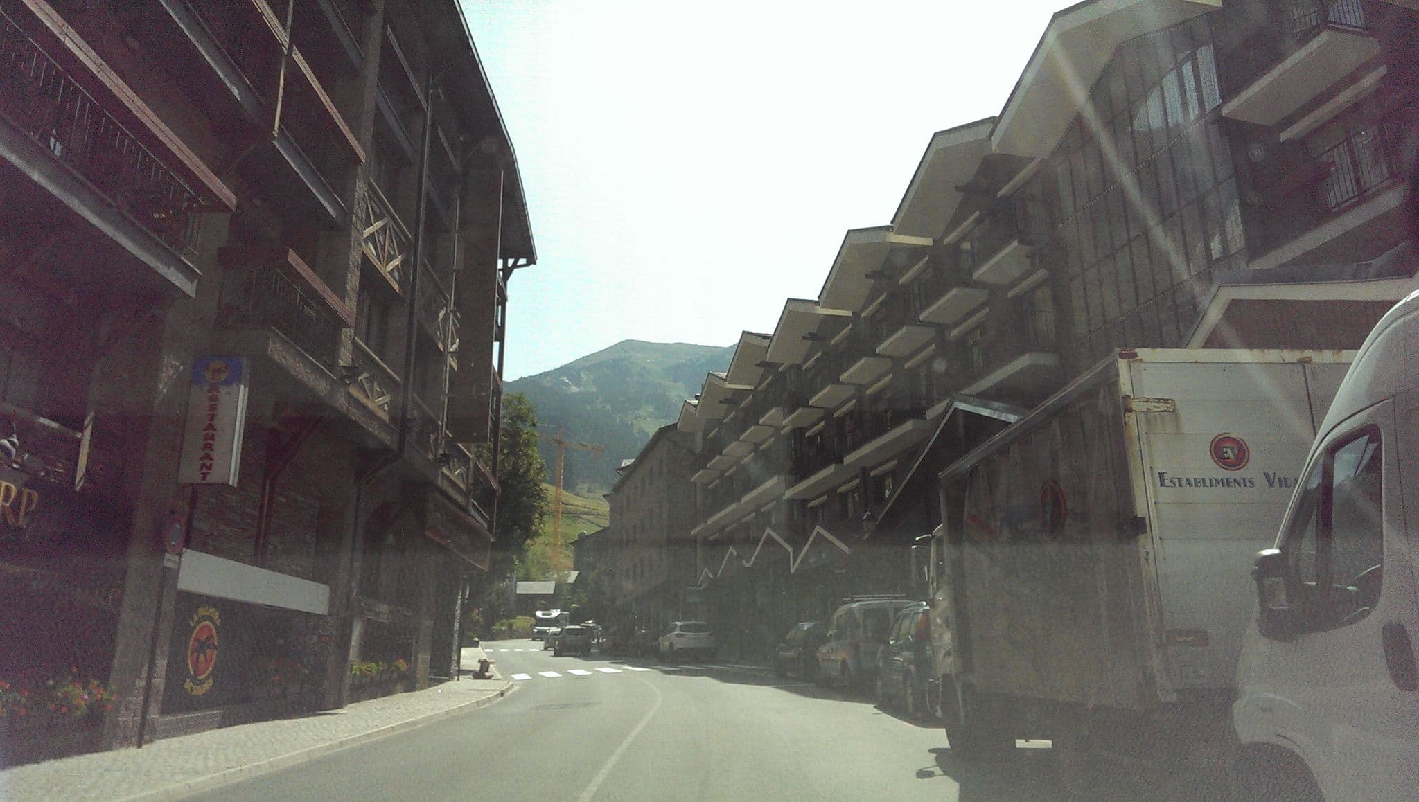 Street view near Hotel Himàlaia Soldeu, El Tarter — © roraima (CC BY-SA · Mapillary)