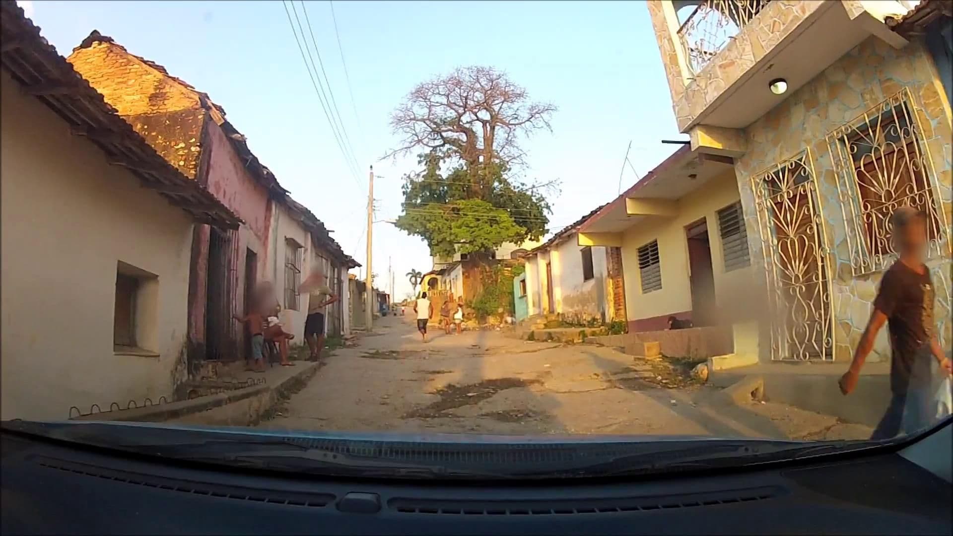 Street view near Hostal el Pucho, Trinidad