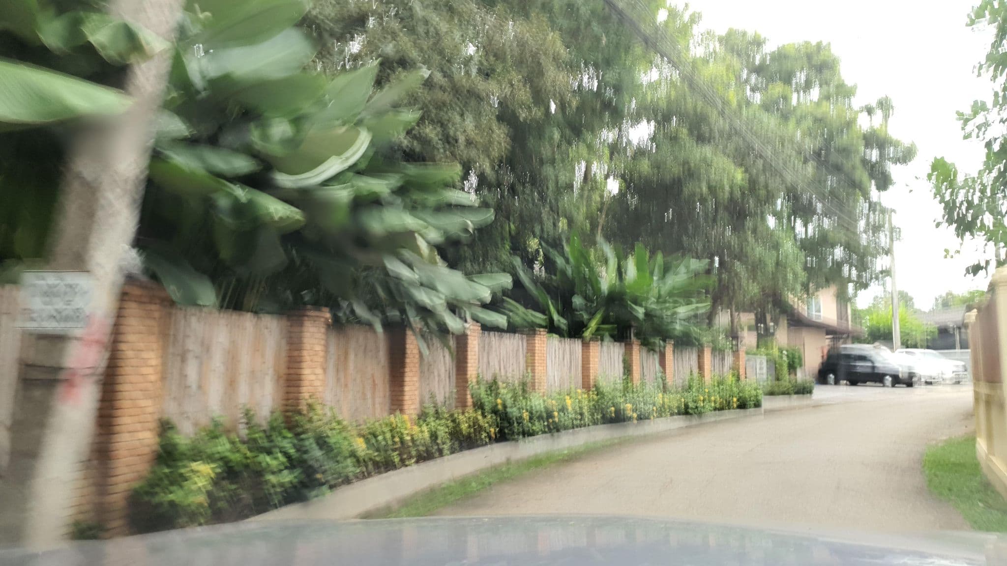 Street view near Pak Ram พักแรม, Chiang Mai — © jrcarlsen (CC BY-SA · Mapillary)
