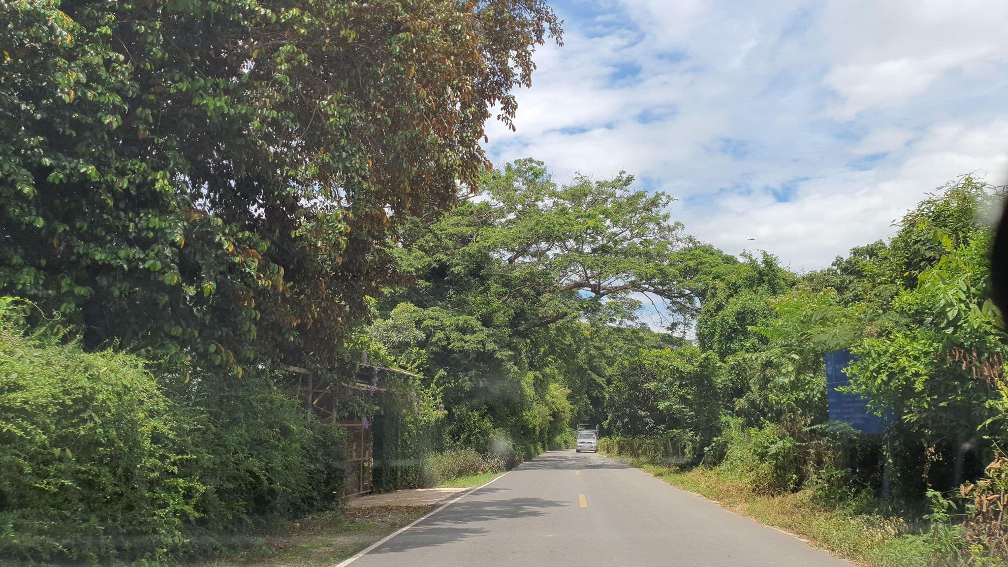 Street view near บ้านตามใจ, San Pa Tong — © jrcarlsen (CC BY-SA · Mapillary)