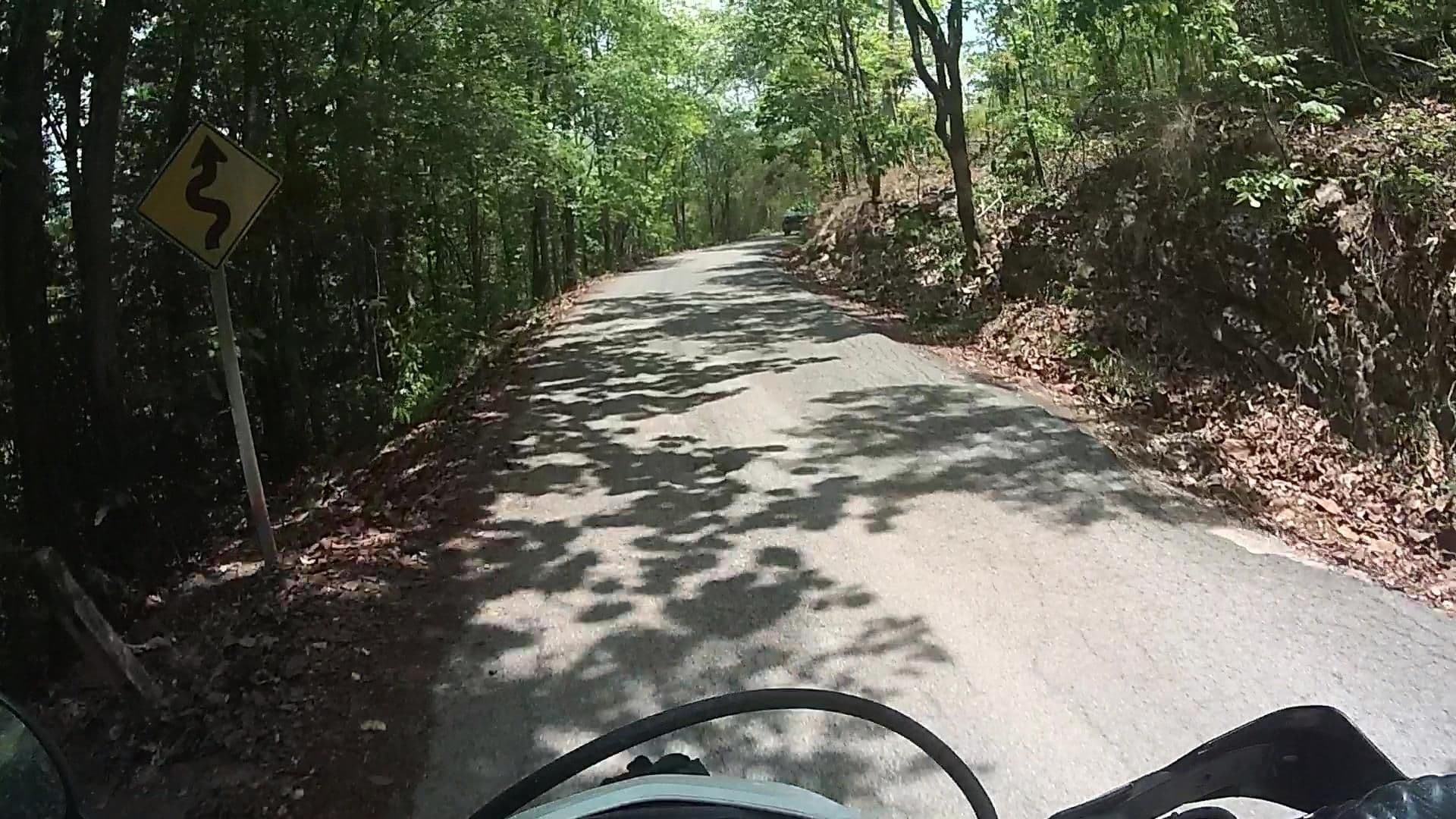 Street view near Sureeshine Herritage, Pa Sang — © julcnx (CC BY-SA · Mapillary)