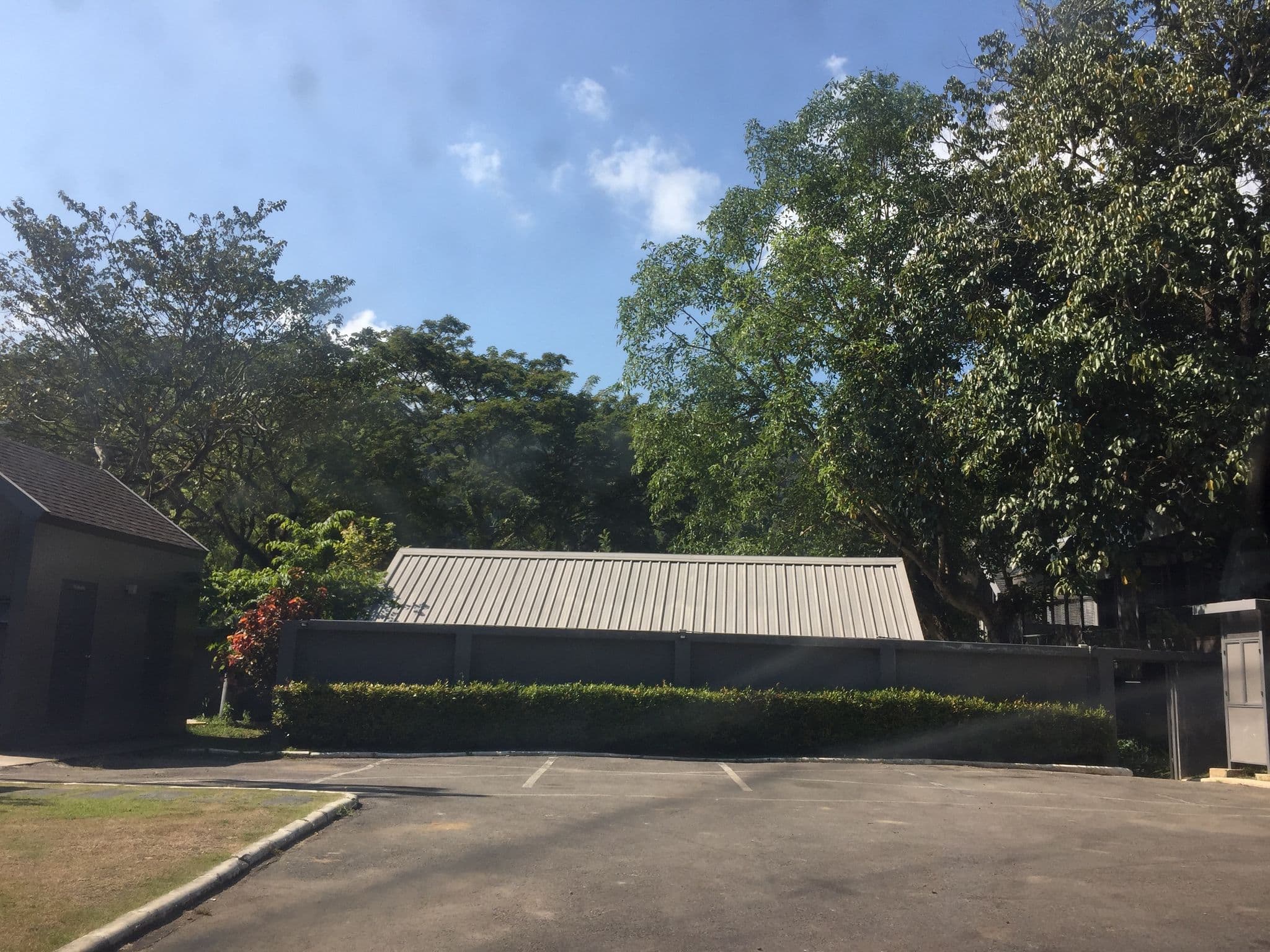 Street view near Flora Creek Chiangmai, Hang Dong — © kyoko (CC BY-SA · Mapillary)