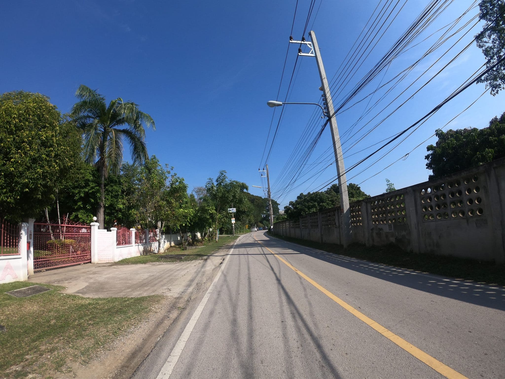Street view near Namamema Boutique Hotel, Chiang Mai — © chanuwath_grab (CC BY-SA · Mapillary)