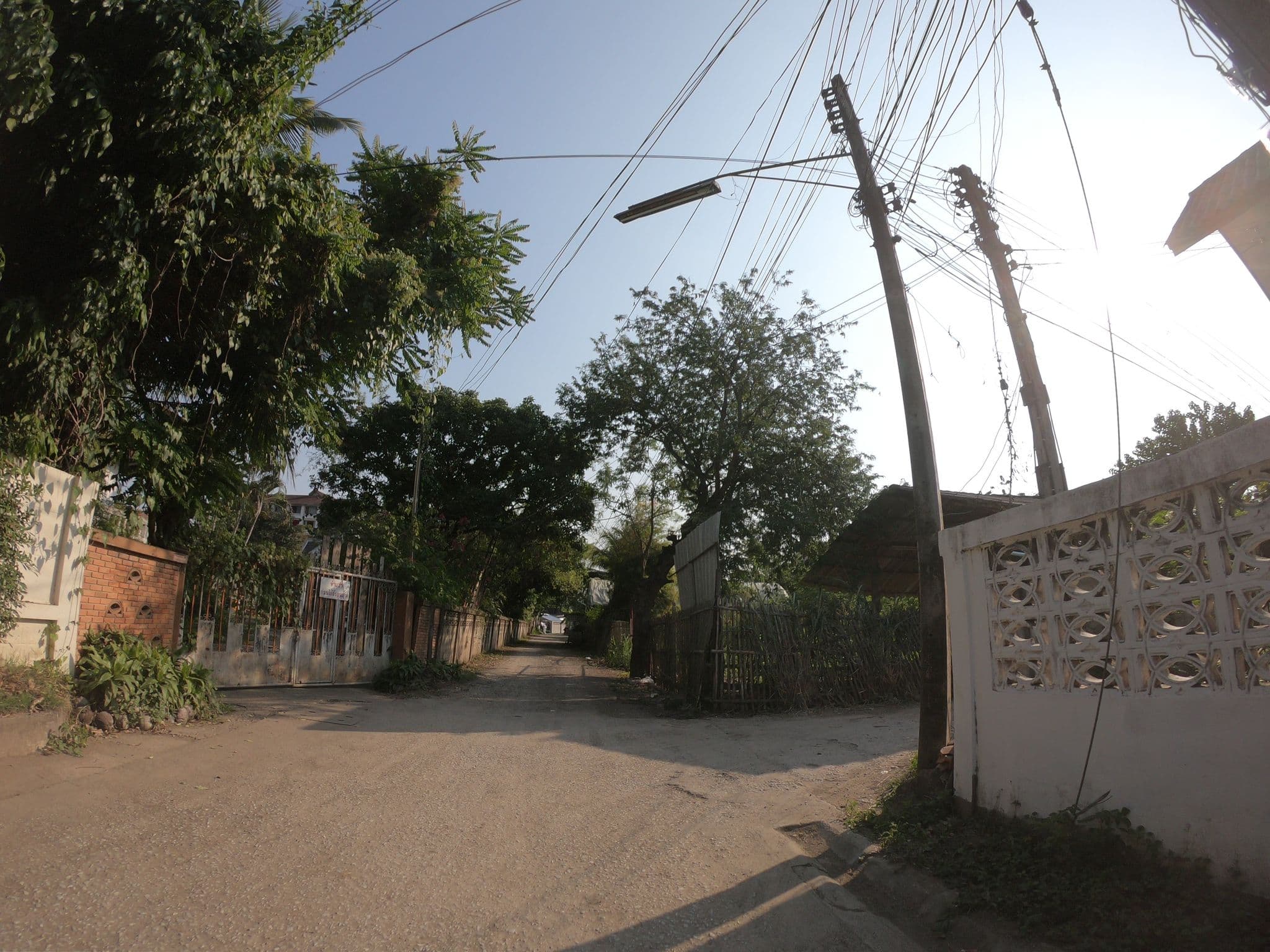 Street view near โซลาร์ วิลล่า, Chiang Mai — © chanuwath_grab (CC BY-SA · Mapillary)
