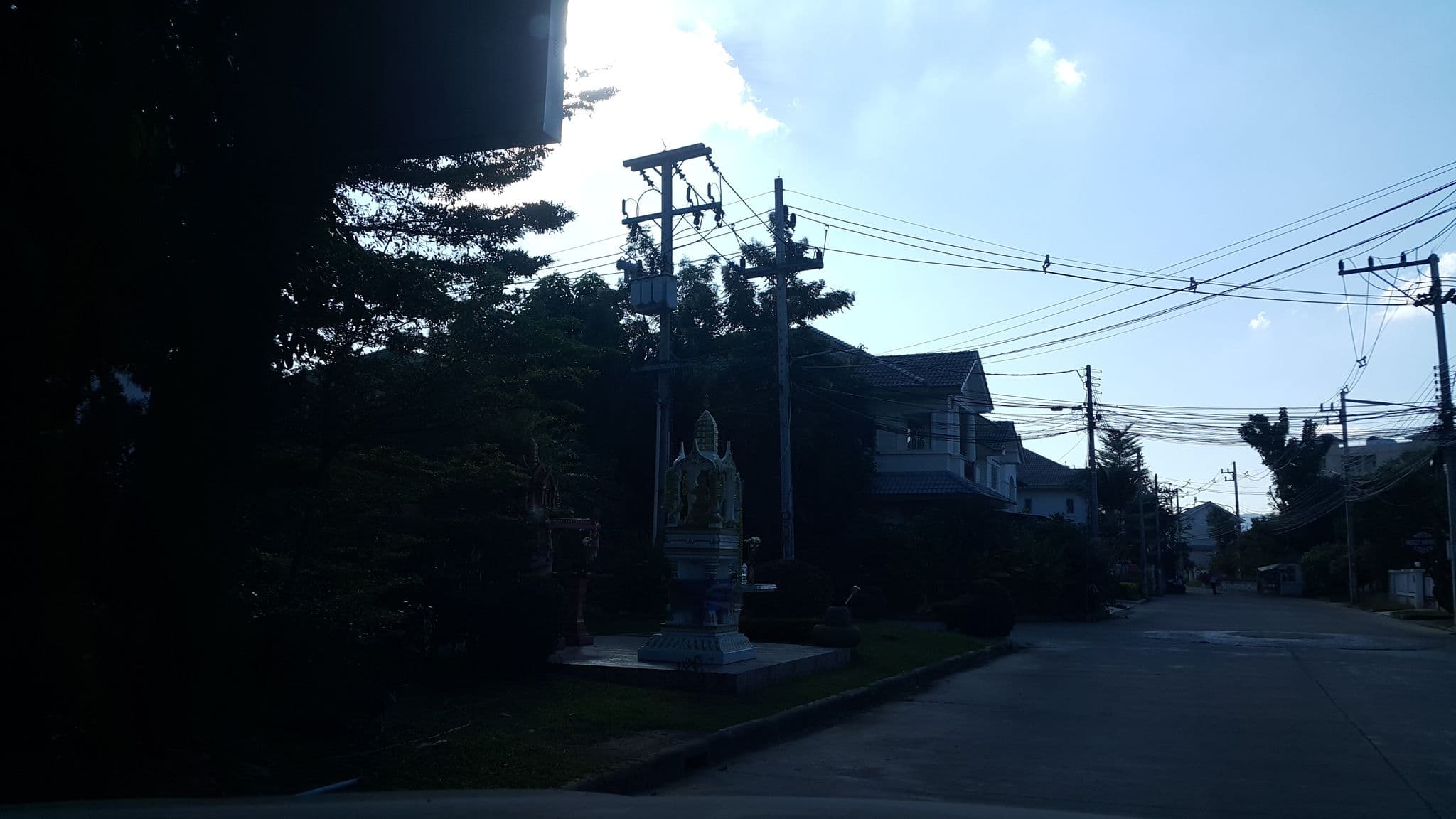 Street view near Chayayon Boutique Lodge & Villa, Chiang Mai — © jrcarlsen (CC BY-SA · Mapillary)