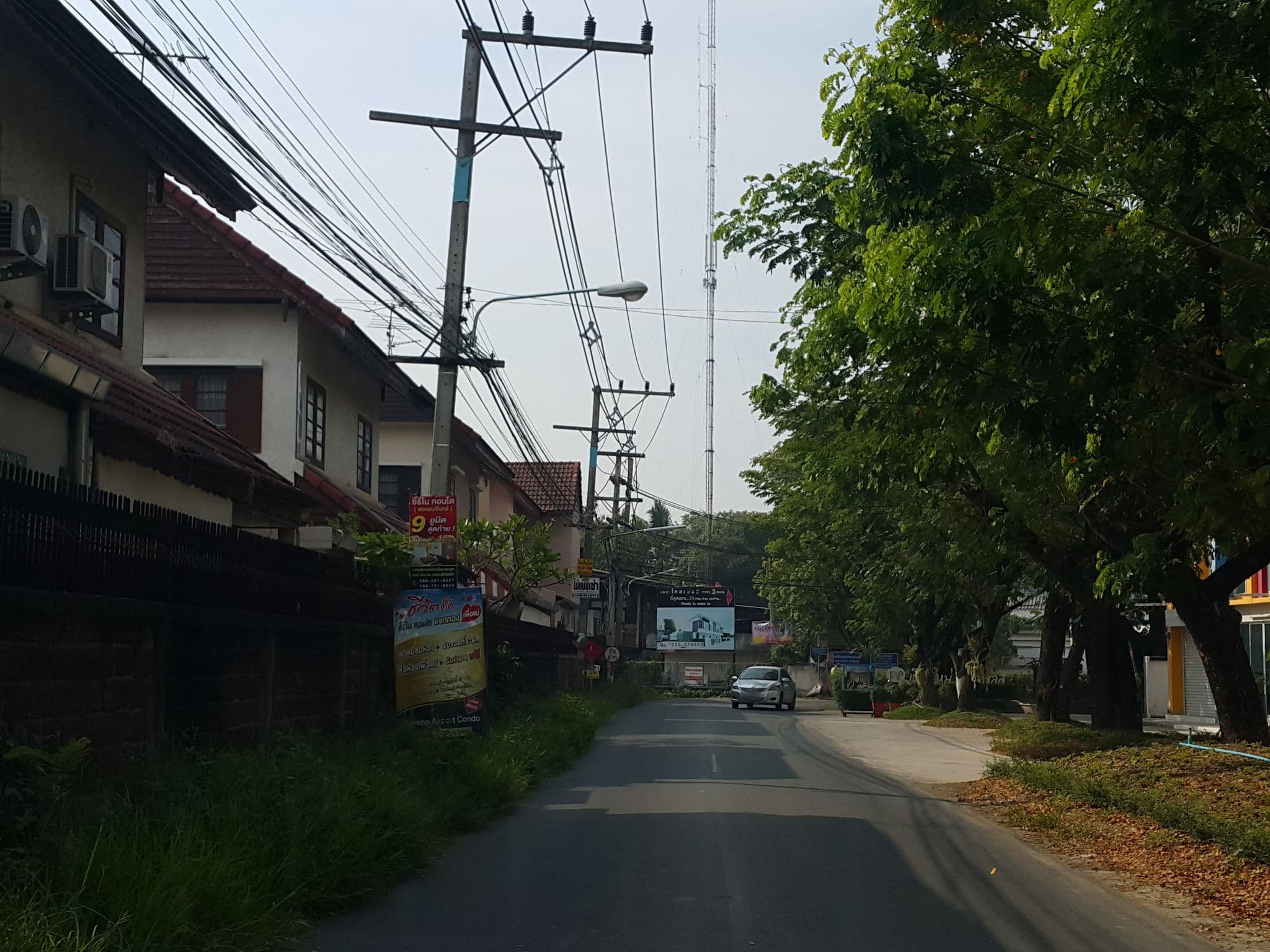 Street view near Nantana Village, Chiang Mai — © jrcarlsen (CC BY-SA · Mapillary)