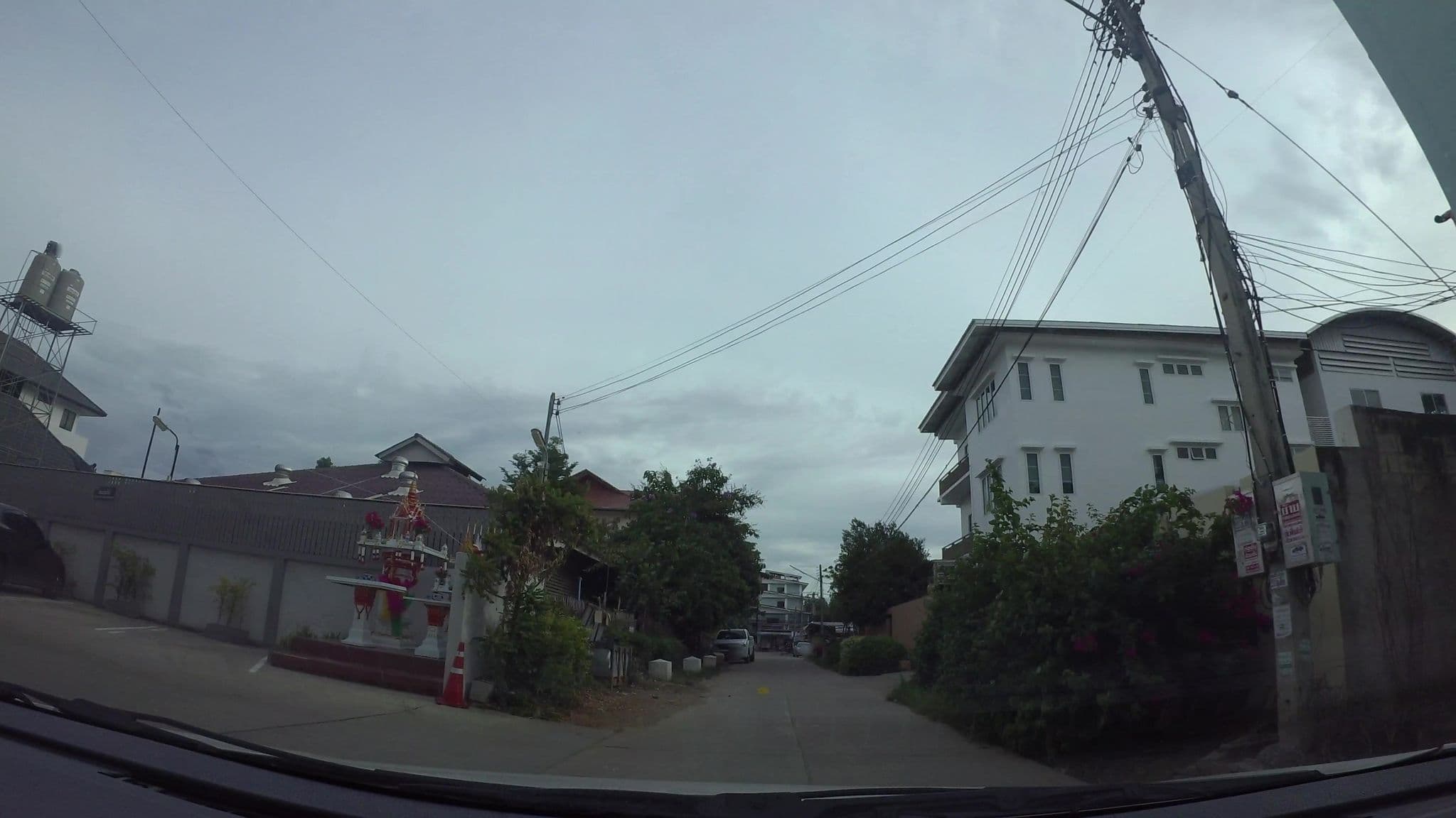 Street view near C Room @ Airport, Chiang Mai — © kaart_3 (CC BY-SA · Mapillary)
