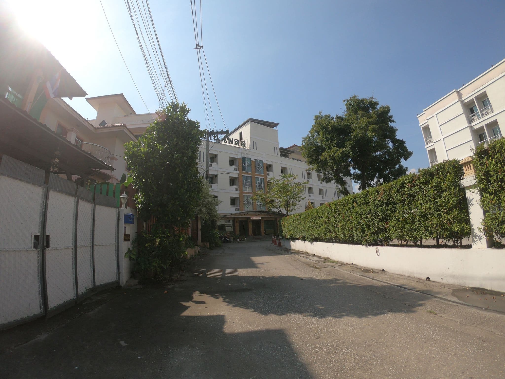 Street view near ปางวิมานเพลส, Chiang Mai — © chanuwath_grab (CC BY-SA · Mapillary)