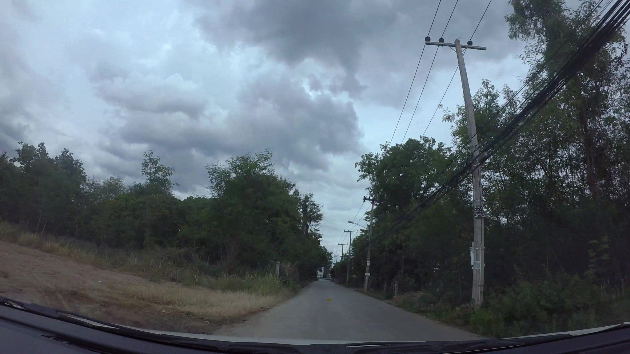 Street view near โรงแรมศิรินครพิงค์ เชียงใหม่, Chiang Mai — © kaart_3 (CC BY-SA · Mapillary)