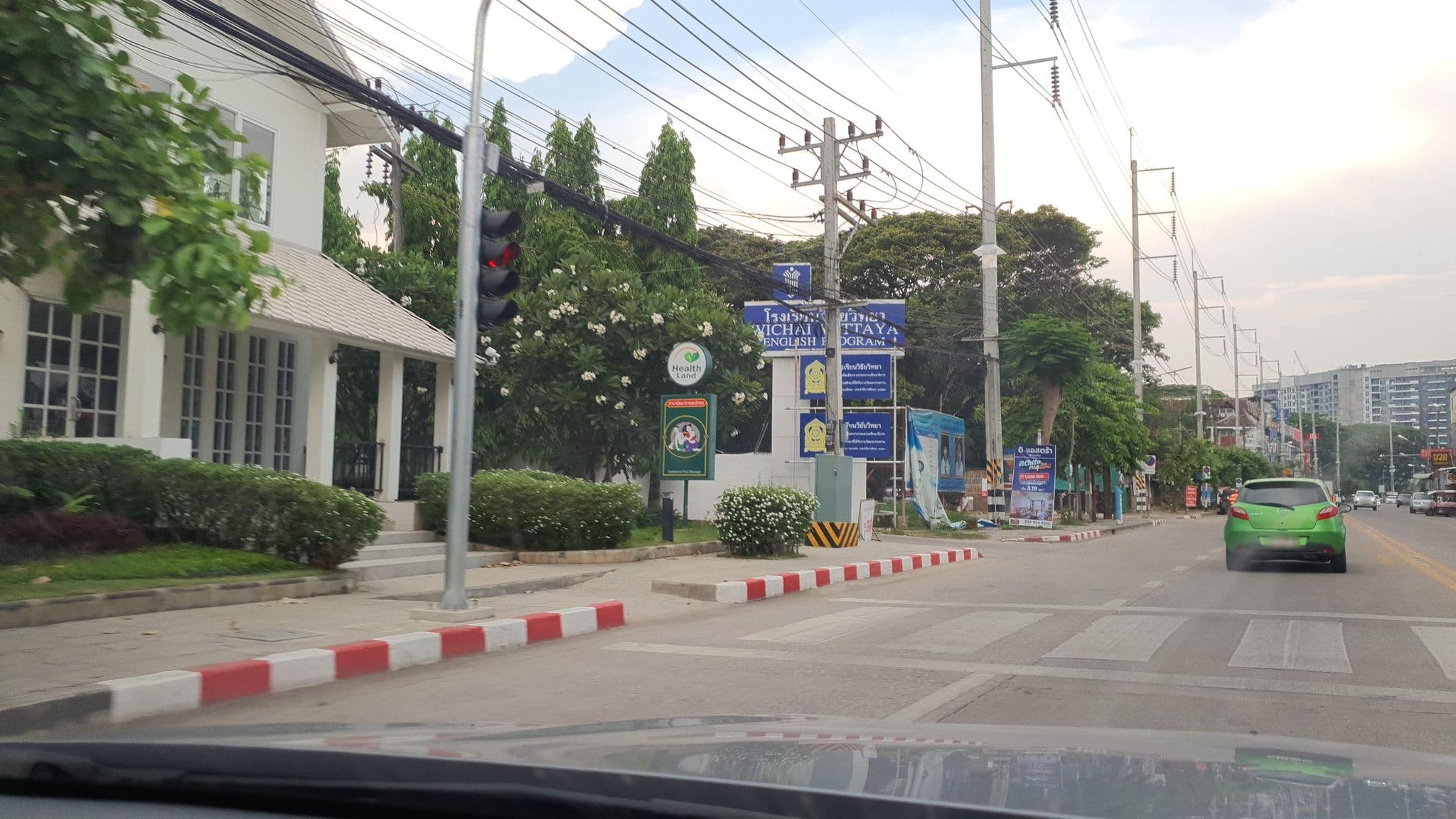 Street view near 131Hostel十三妖民宿, Chiang Mai — © jrcarlsen (CC BY-SA · Mapillary)