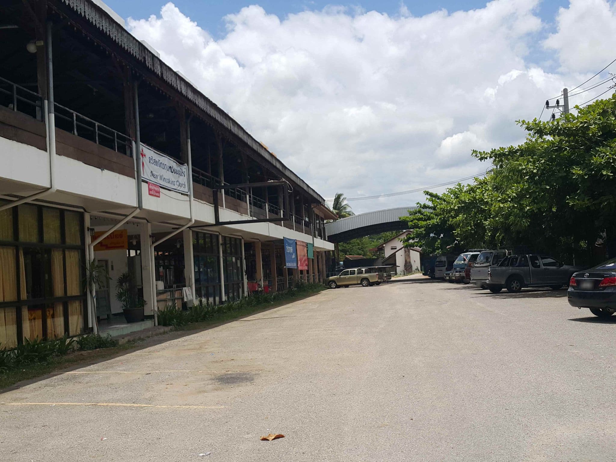 Street view near The Family Hotel, Chiang Mai — © jrcarlsen (CC BY-SA · Mapillary)