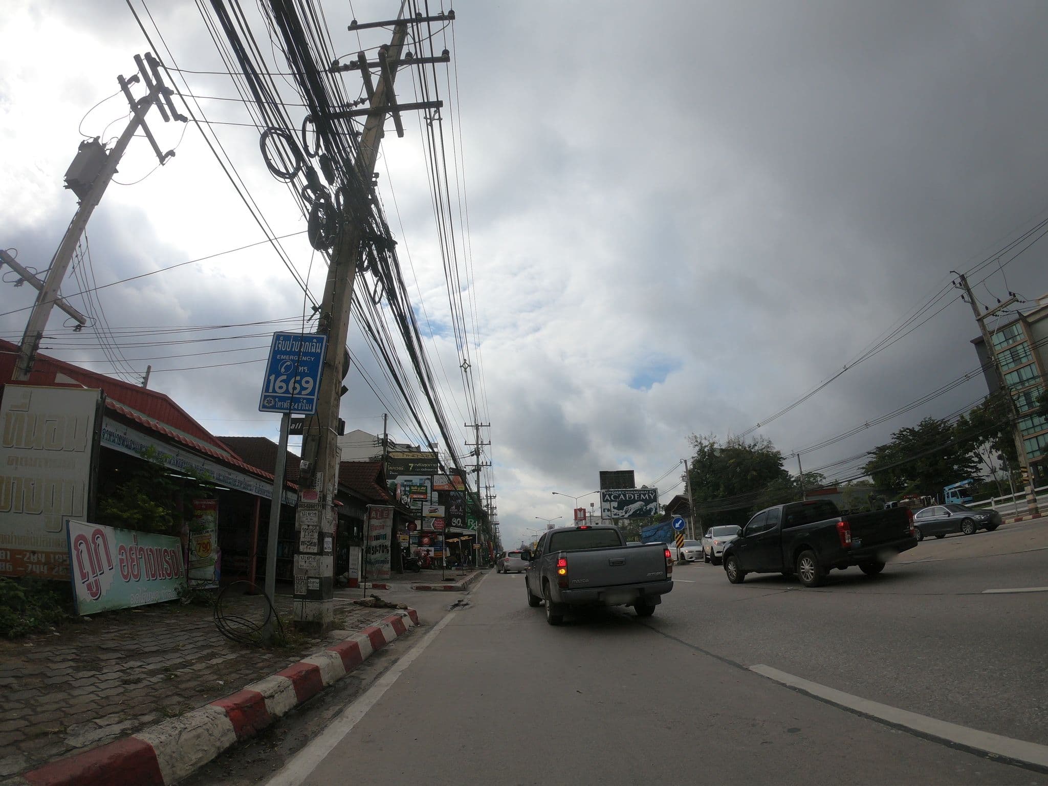 Street view near Wellness Chiang Mai Hotel, Chiang Mai — © chanuwath_grab (CC BY-SA · Mapillary)