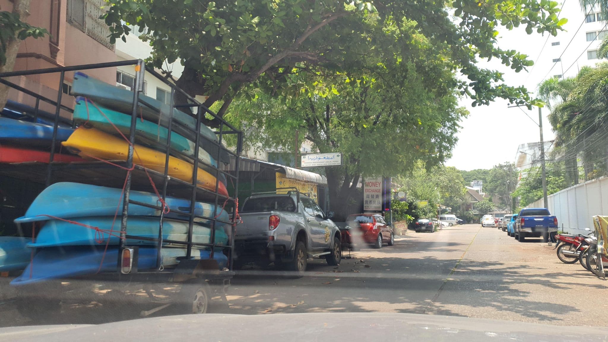 Street view near Bunchun Hostel & Art Cafe, Chiang Mai — © jrcarlsen (CC BY-SA · Mapillary)