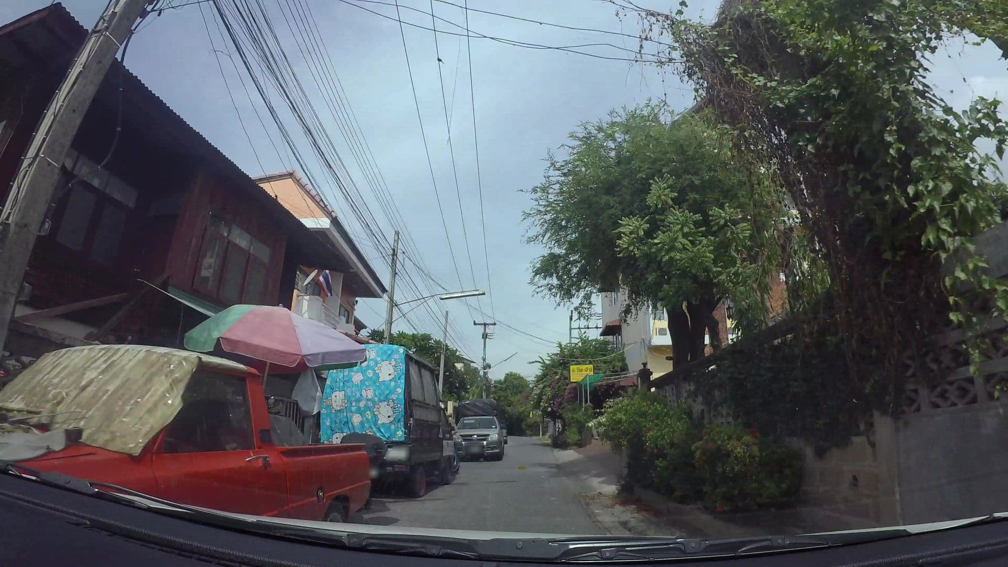 Street view near Wiriya House, Chiang Mai — © kaart_3 (CC BY-SA · Mapillary)