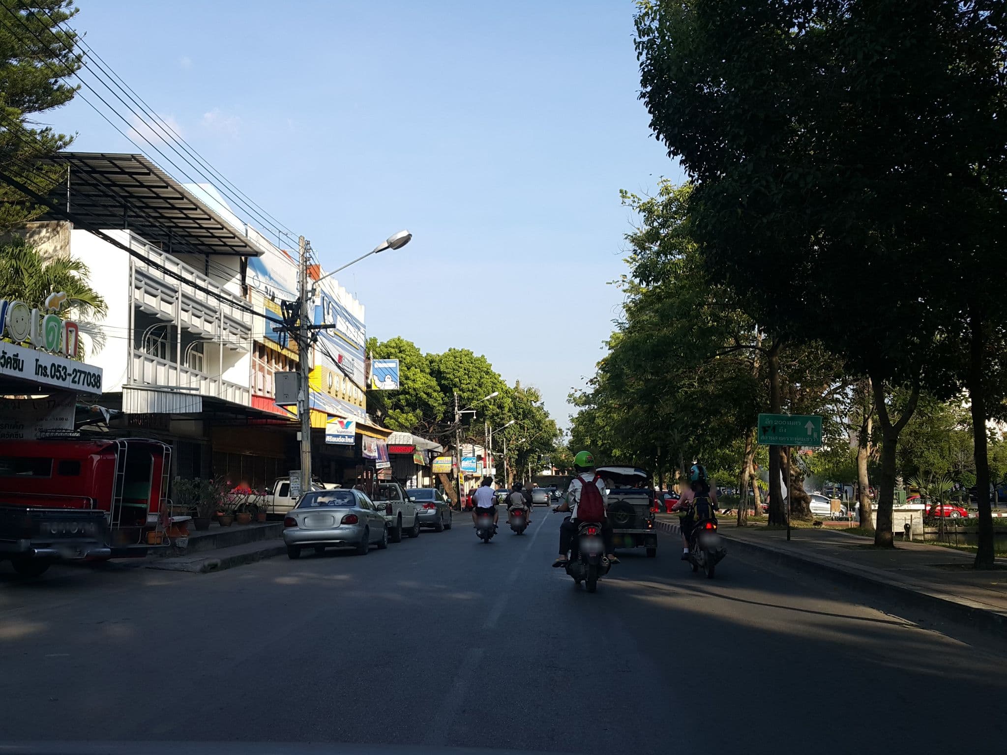 Street view near chiangmai backpack hostel, Chiang Mai — © jrcarlsen (CC BY-SA · Mapillary)