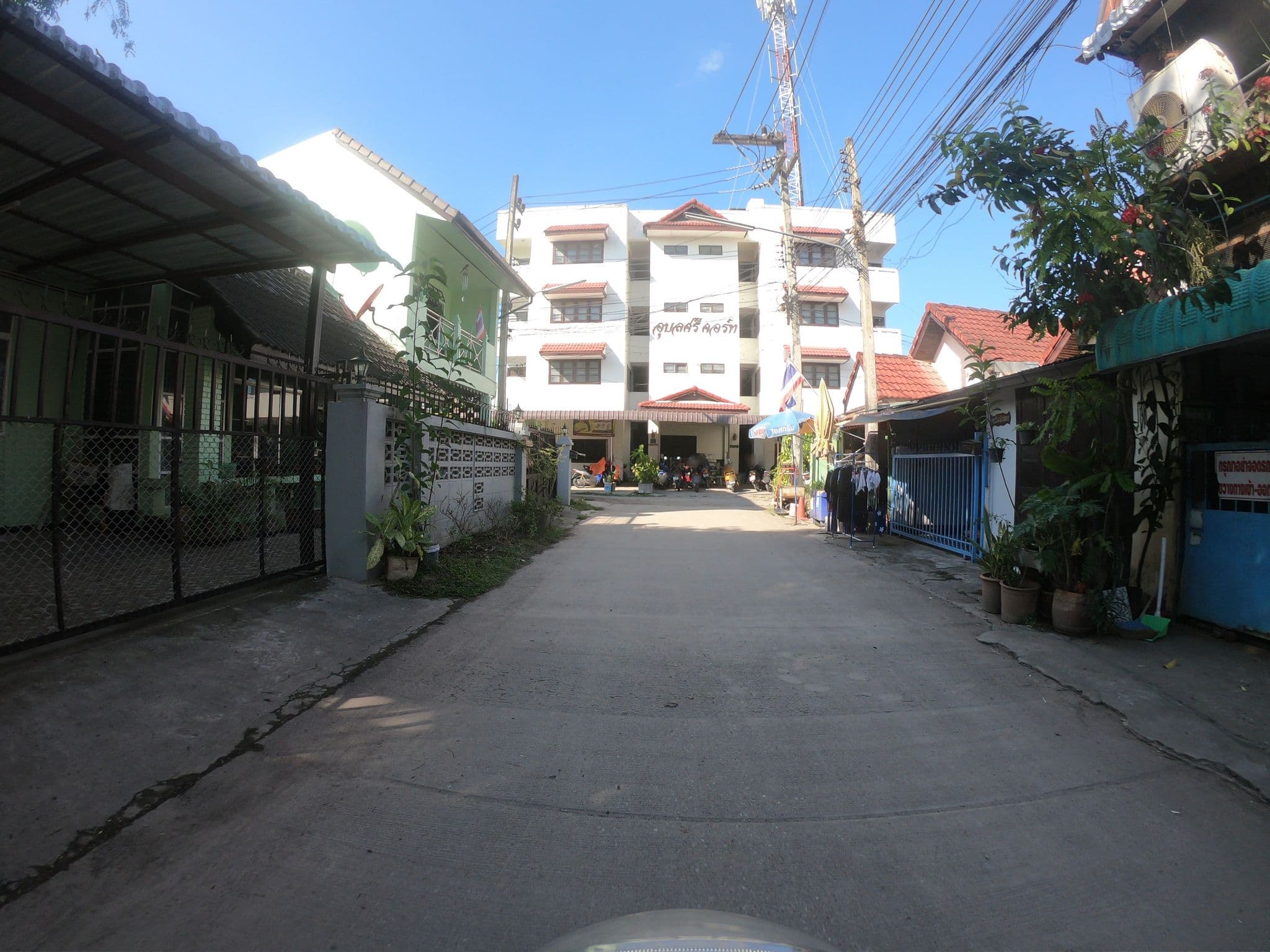 Street view near The Hive House, Chiang Mai — © chanuwath_grab (CC BY-SA · Mapillary)