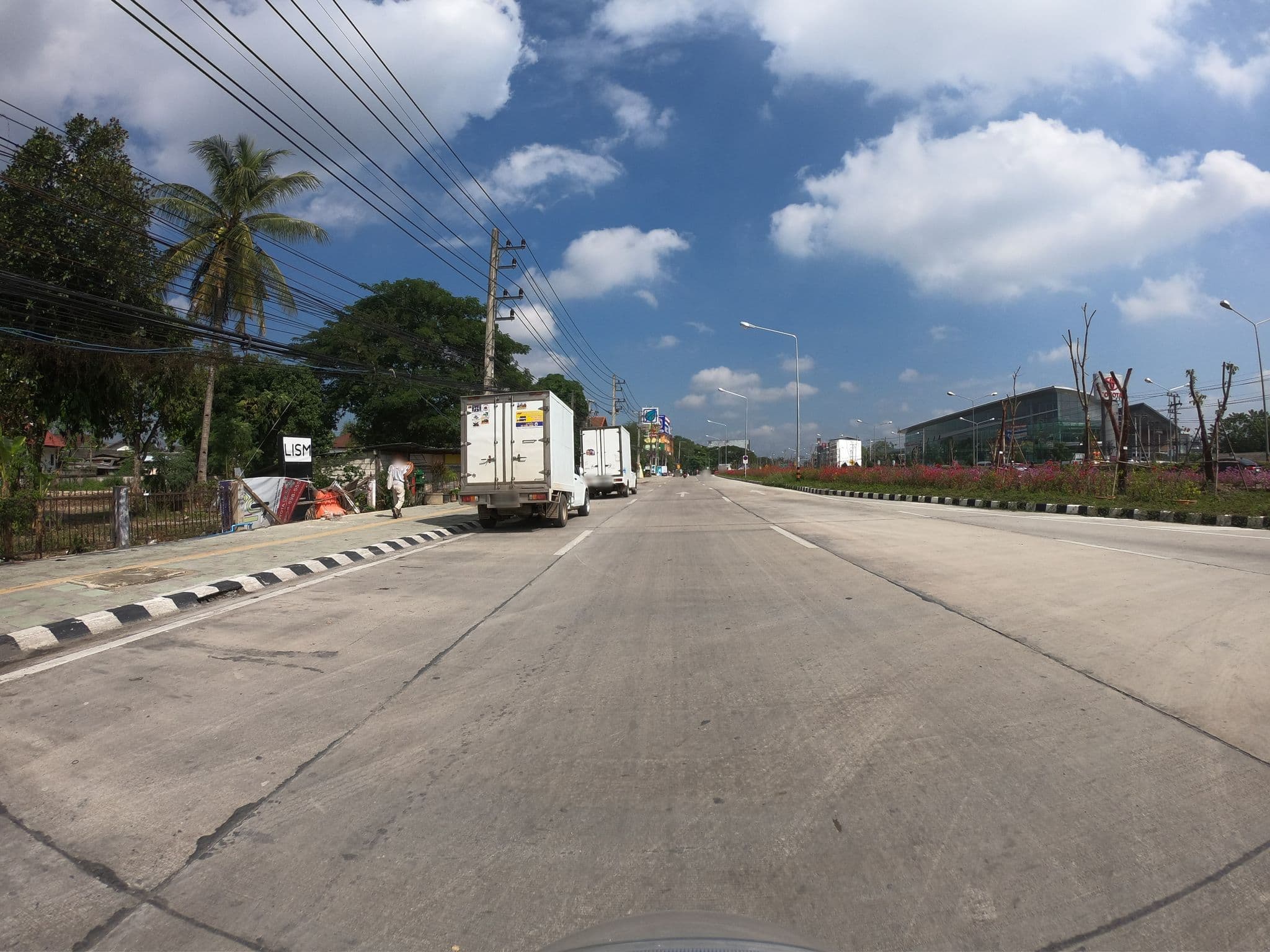 Street view near Grandview Restaurant, Chiang Mai — © chanuwath_grab (CC BY-SA · Mapillary)