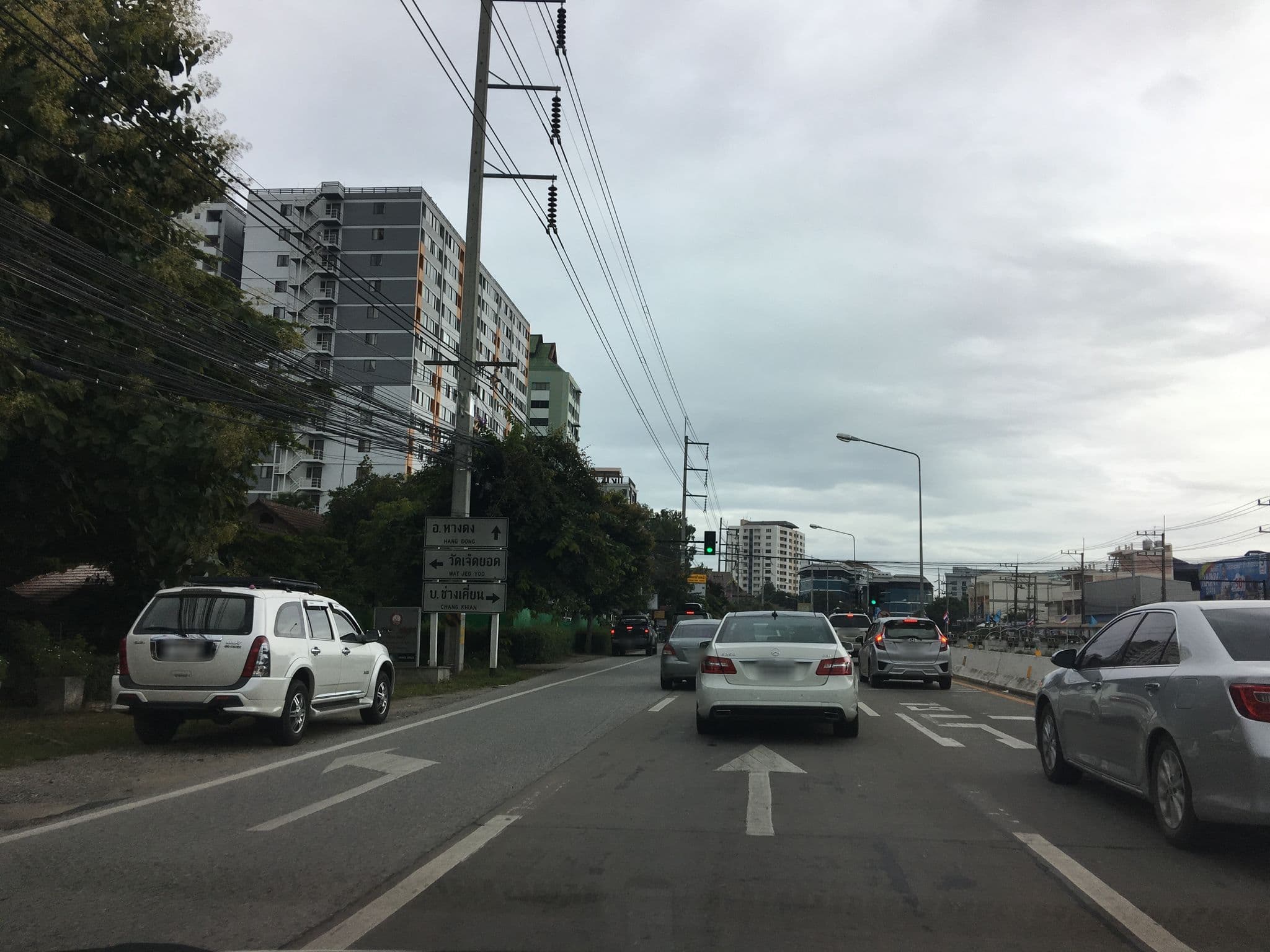 Street view near โรงแรมเชียงคำ, Chiang Mai — © wapriz (CC BY-SA · Mapillary)
