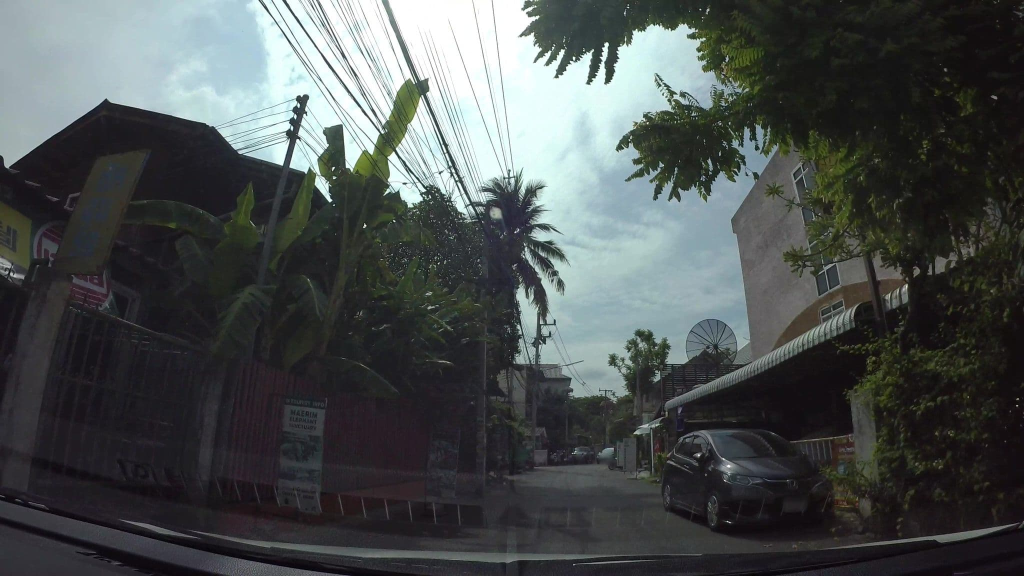 Street view near Aoi Garden, Chiang Mai — © kaart_3 (CC BY-SA · Mapillary)
