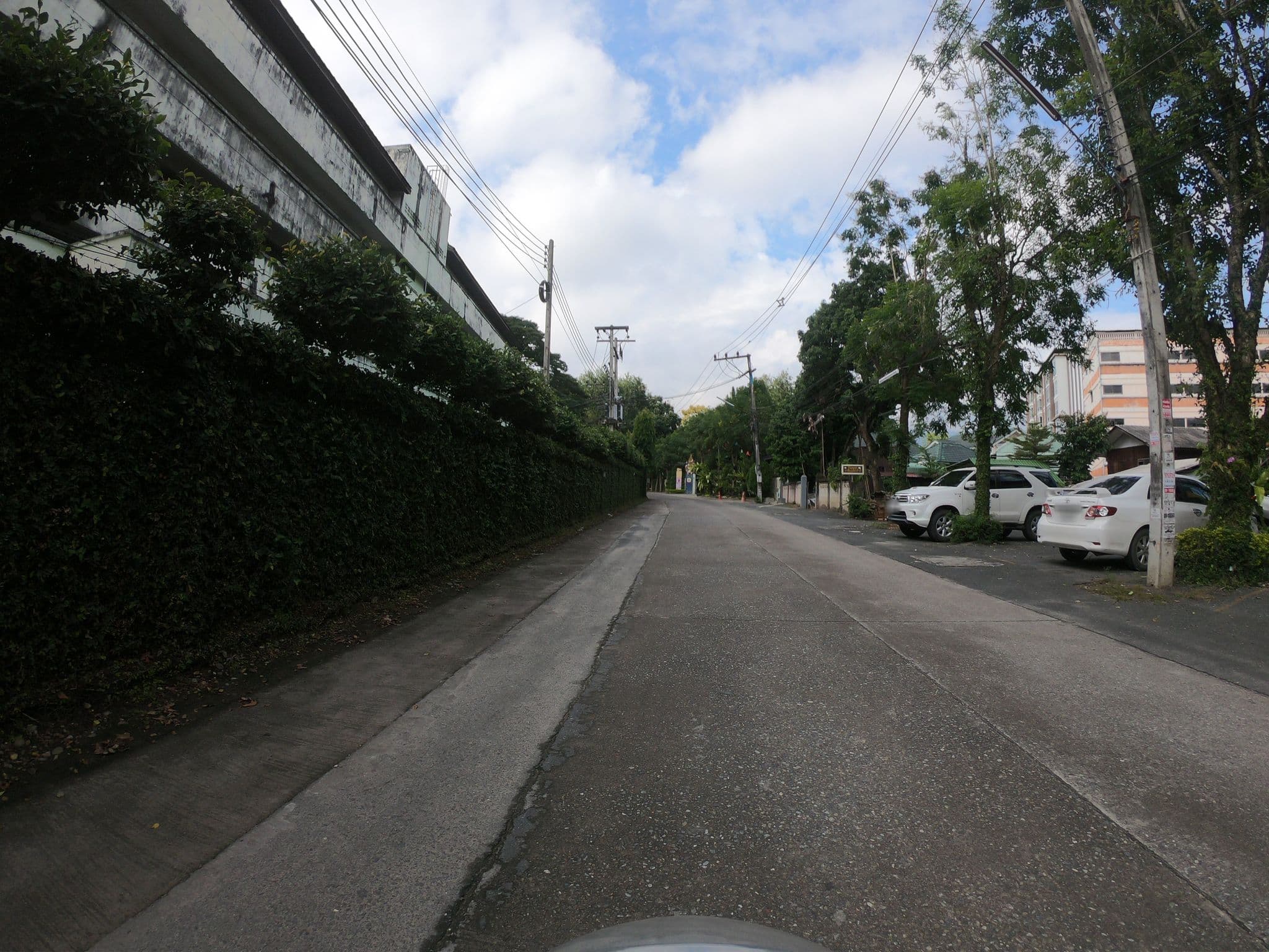 Street view near ท่าจีนบูติกเฮาส์ (Thajene Butique House), Chiang Mai — © chanuwath_grab (CC BY-SA · Mapillary)
