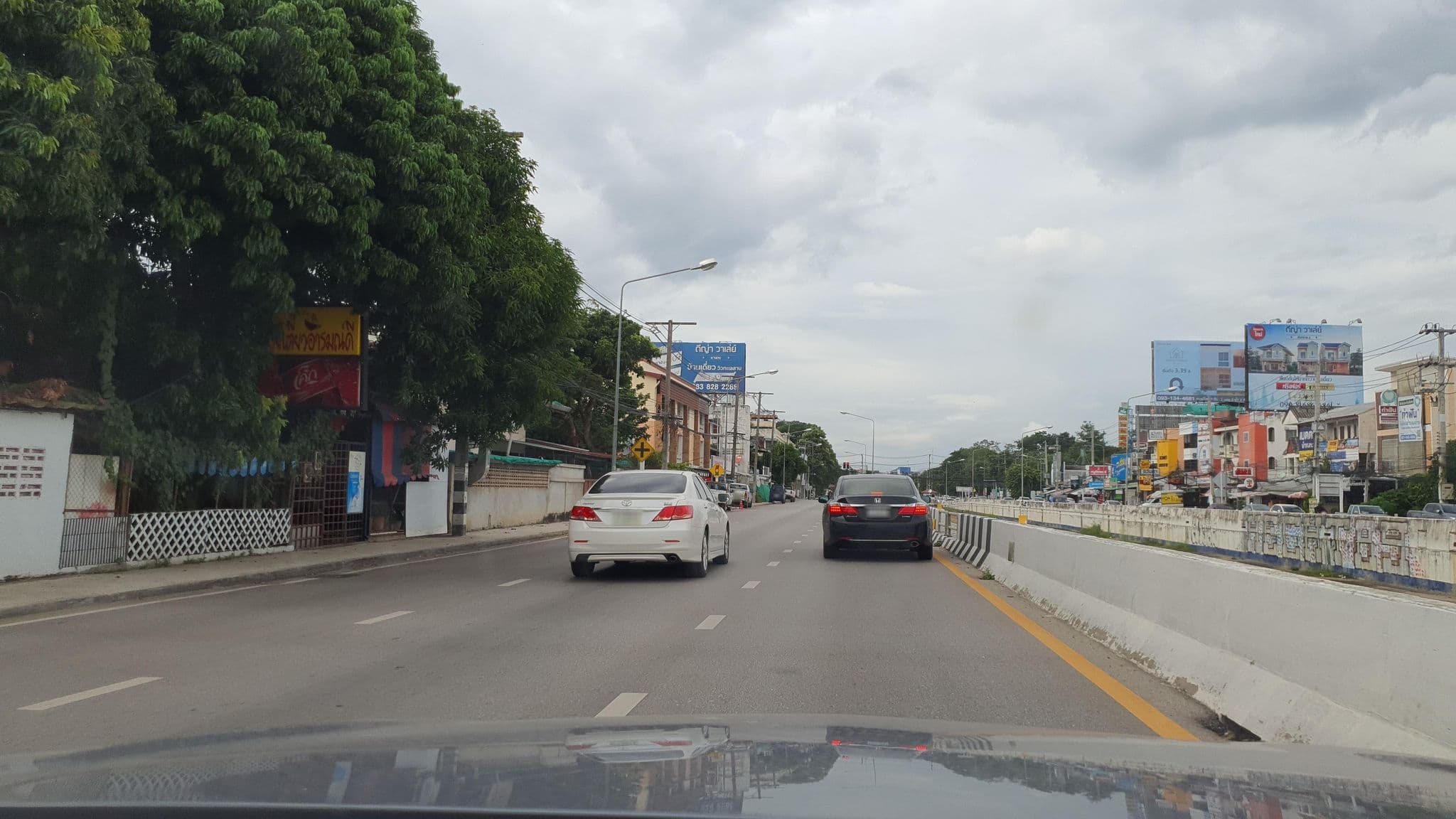 Street view near Rest Solution, Chiang Mai — © jrcarlsen (CC BY-SA · Mapillary)