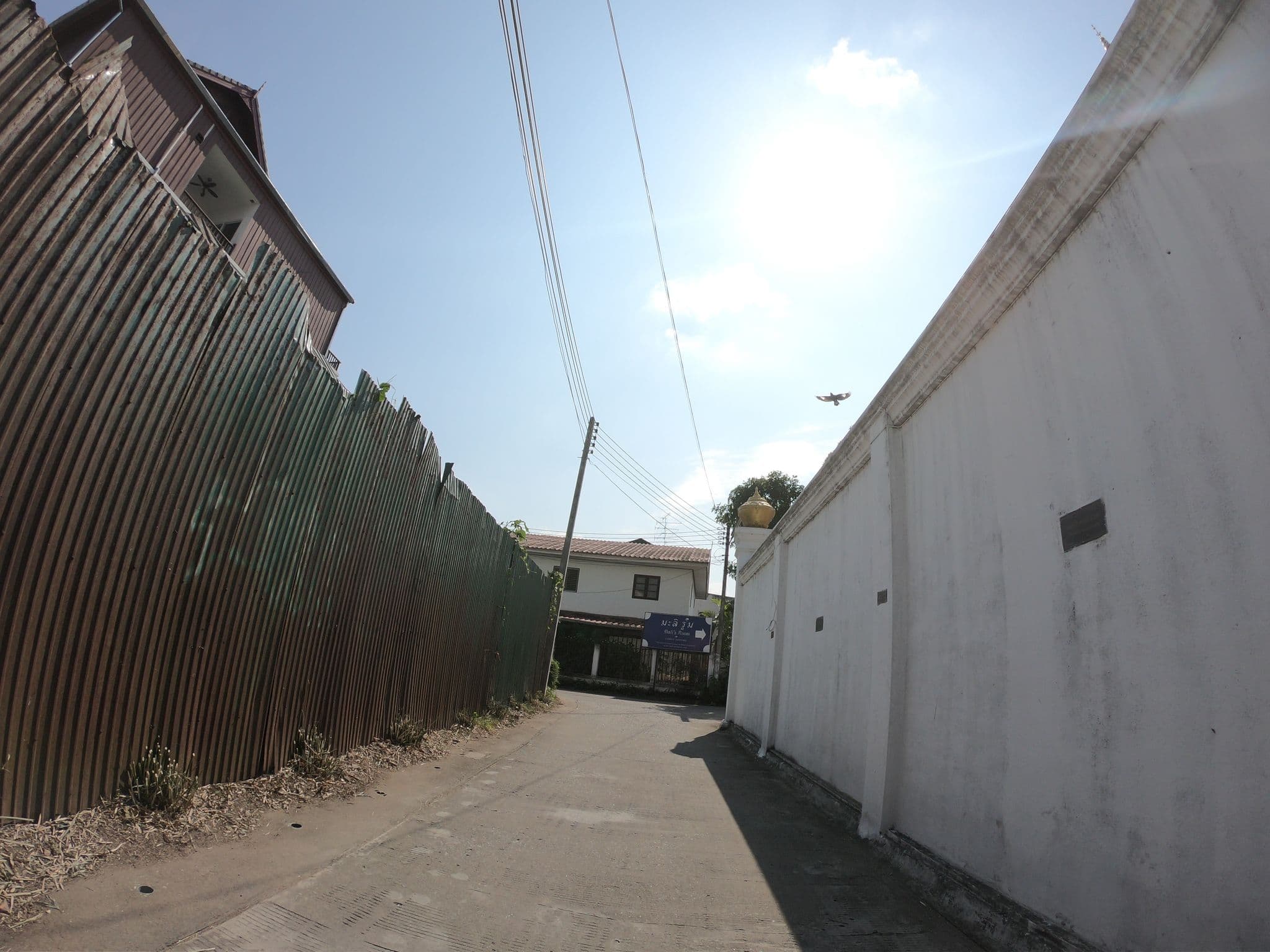 Street view near Coco Suites, Chiang Mai — © chanuwath_grab (CC BY-SA · Mapillary)