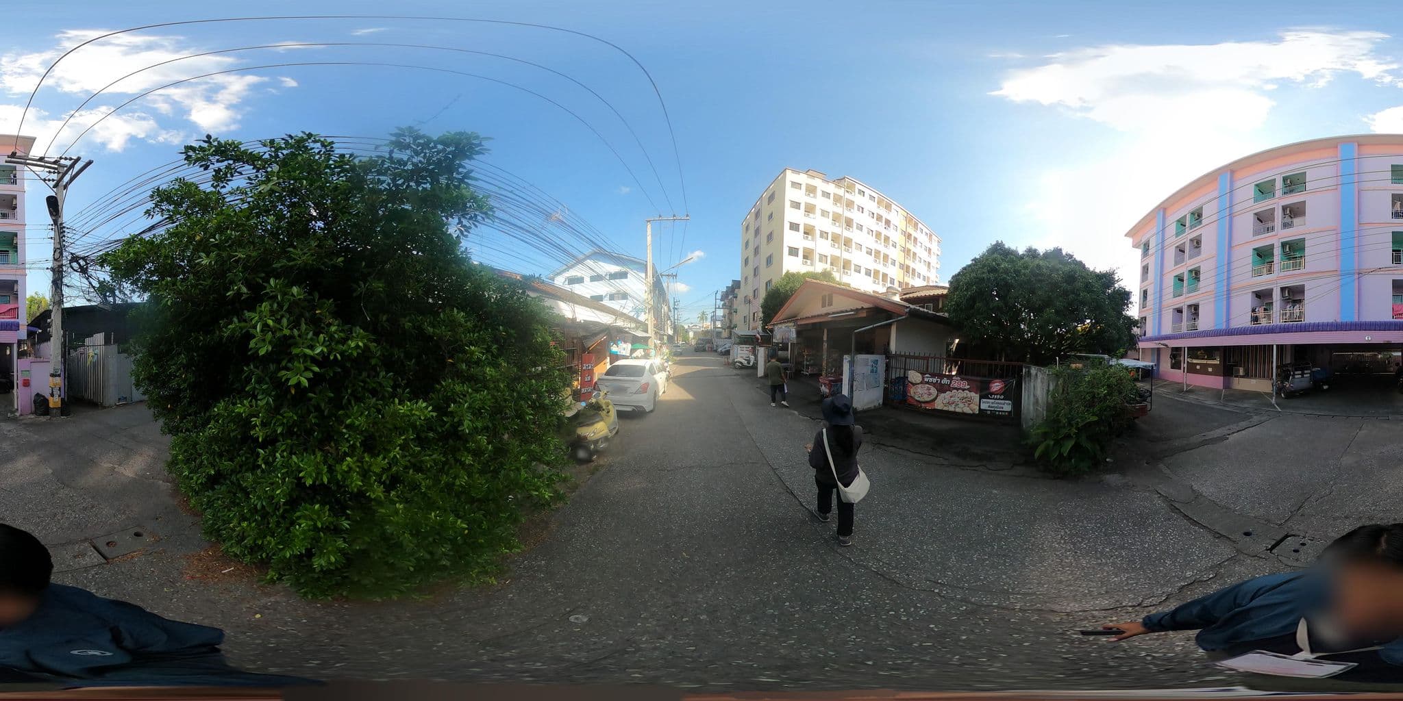 Street view near ARAYA Chiangmai, Chiang Mai — © SoT (CC BY-SA · Mapillary)