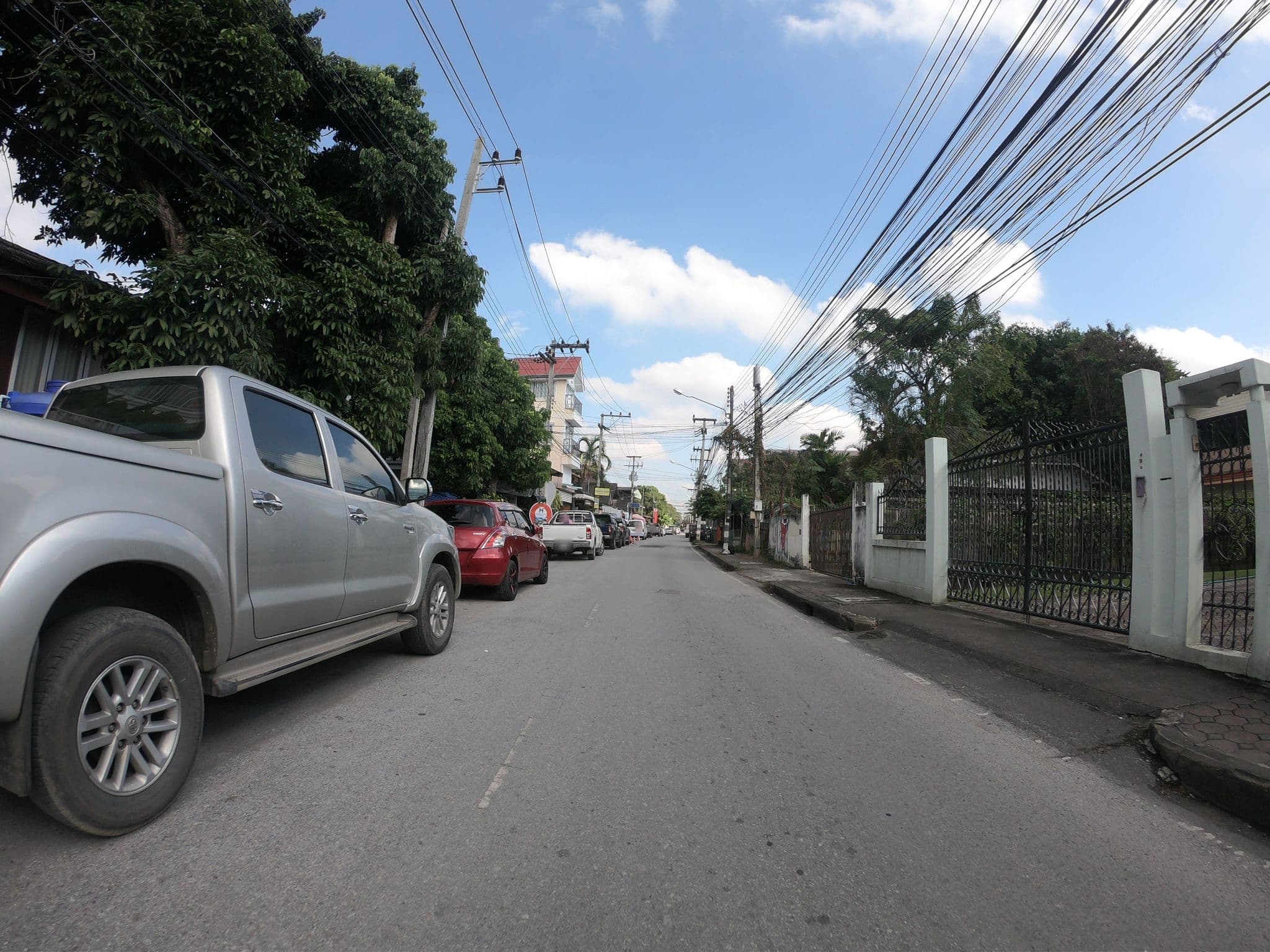 Street view near For U & Meesuk House, Chiang Mai — © chanuwath_grab (CC BY-SA · Mapillary)
