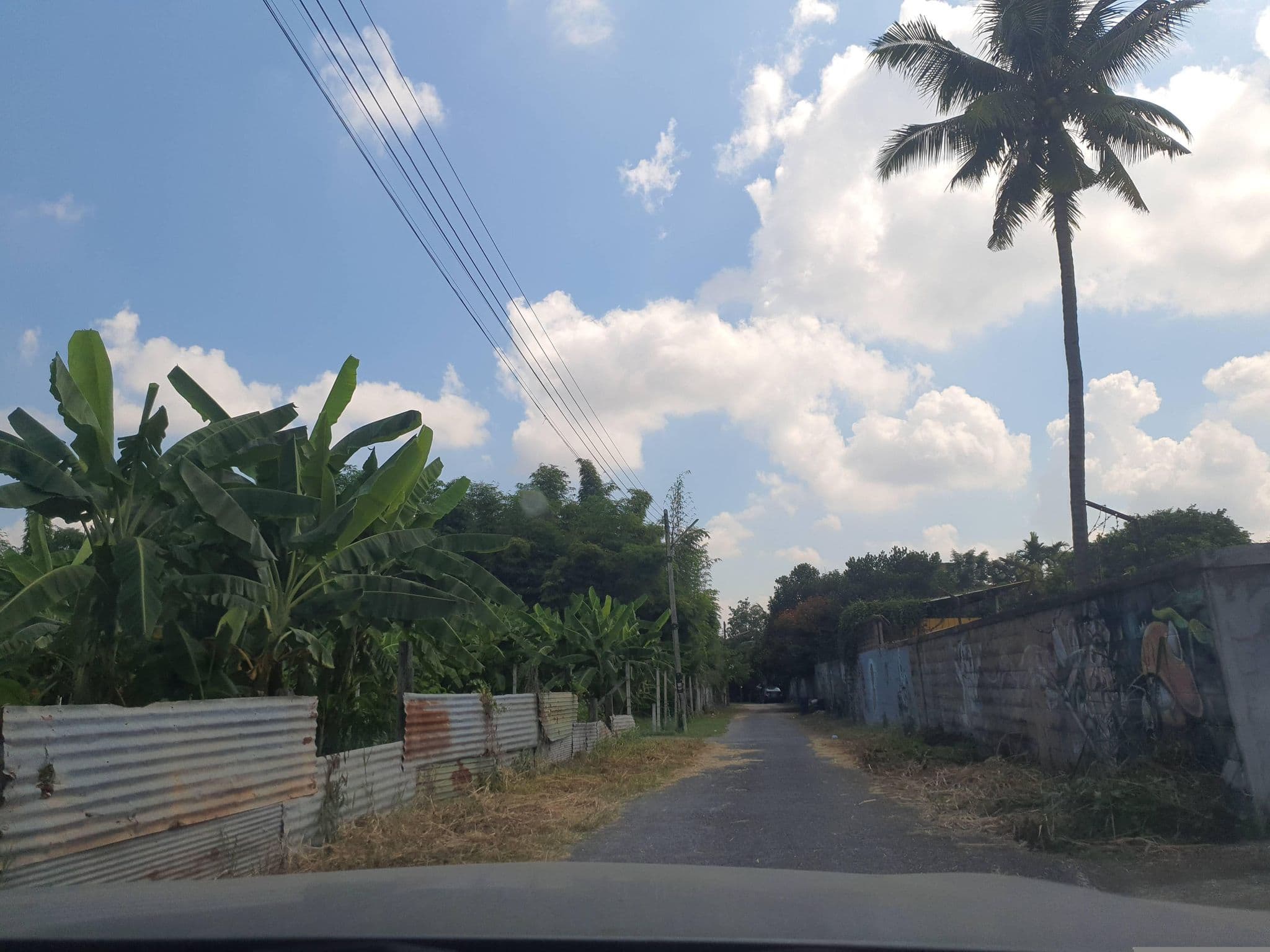 Street view near Room 427 Lotus Hotel Pang Suan Kaew, Chiang Mai — © jrcarlsen (CC BY-SA · Mapillary)