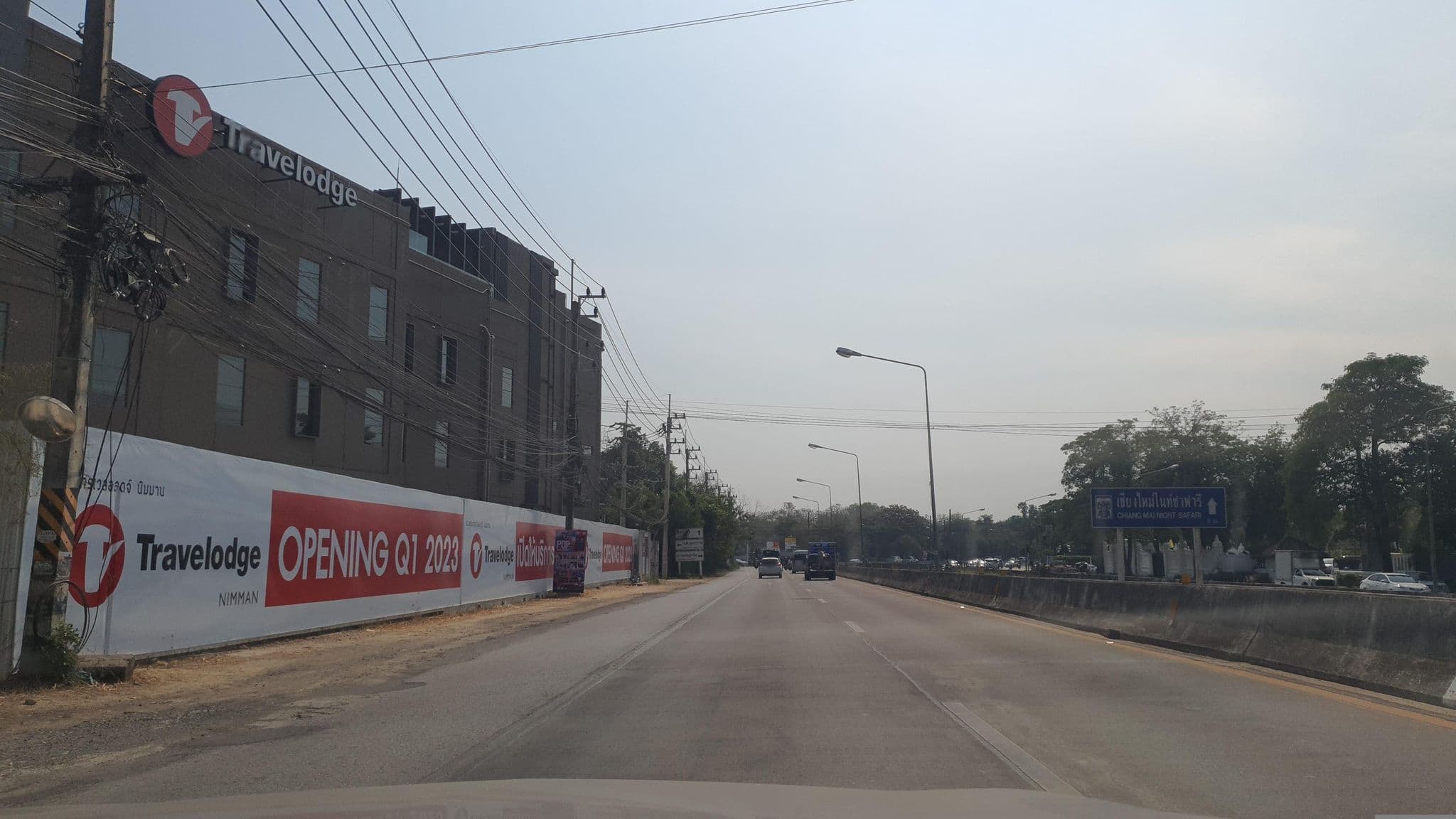 Street view near โรงแรมเชียงใหม่ภูคํา, Chiang Mai — © jrcarlsen (CC BY-SA · Mapillary)