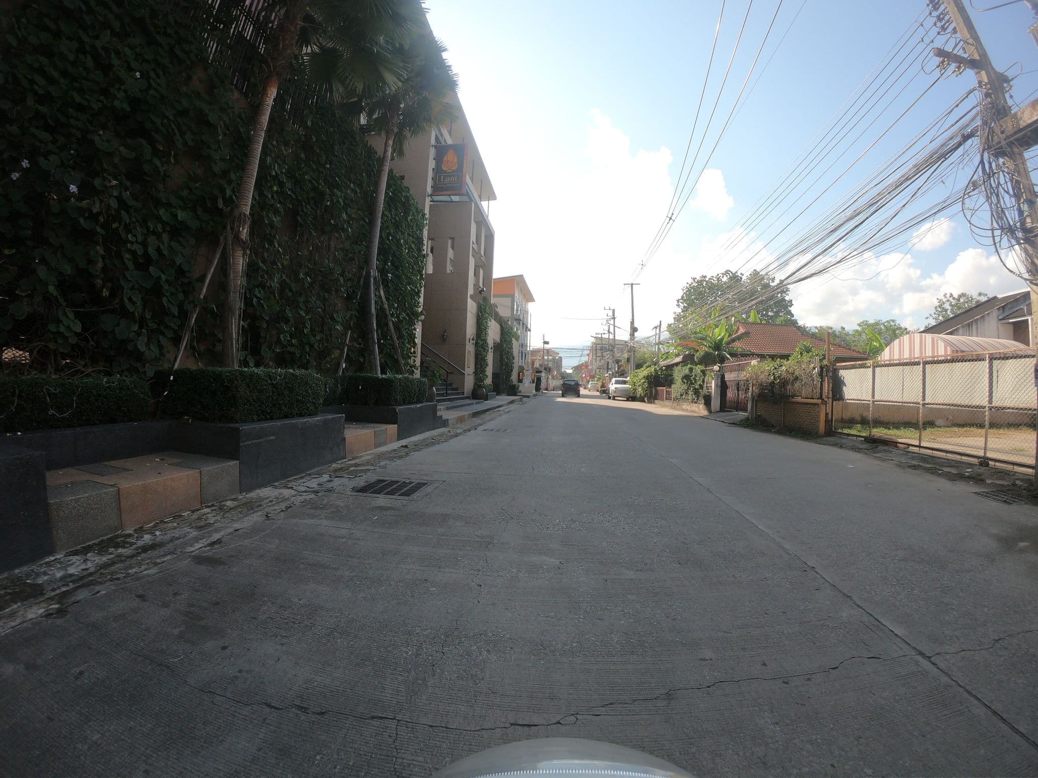 Street view near Lani Chiang Mai Hotel, Chiang Mai — © chanuwath_grab (CC BY-SA · Mapillary)