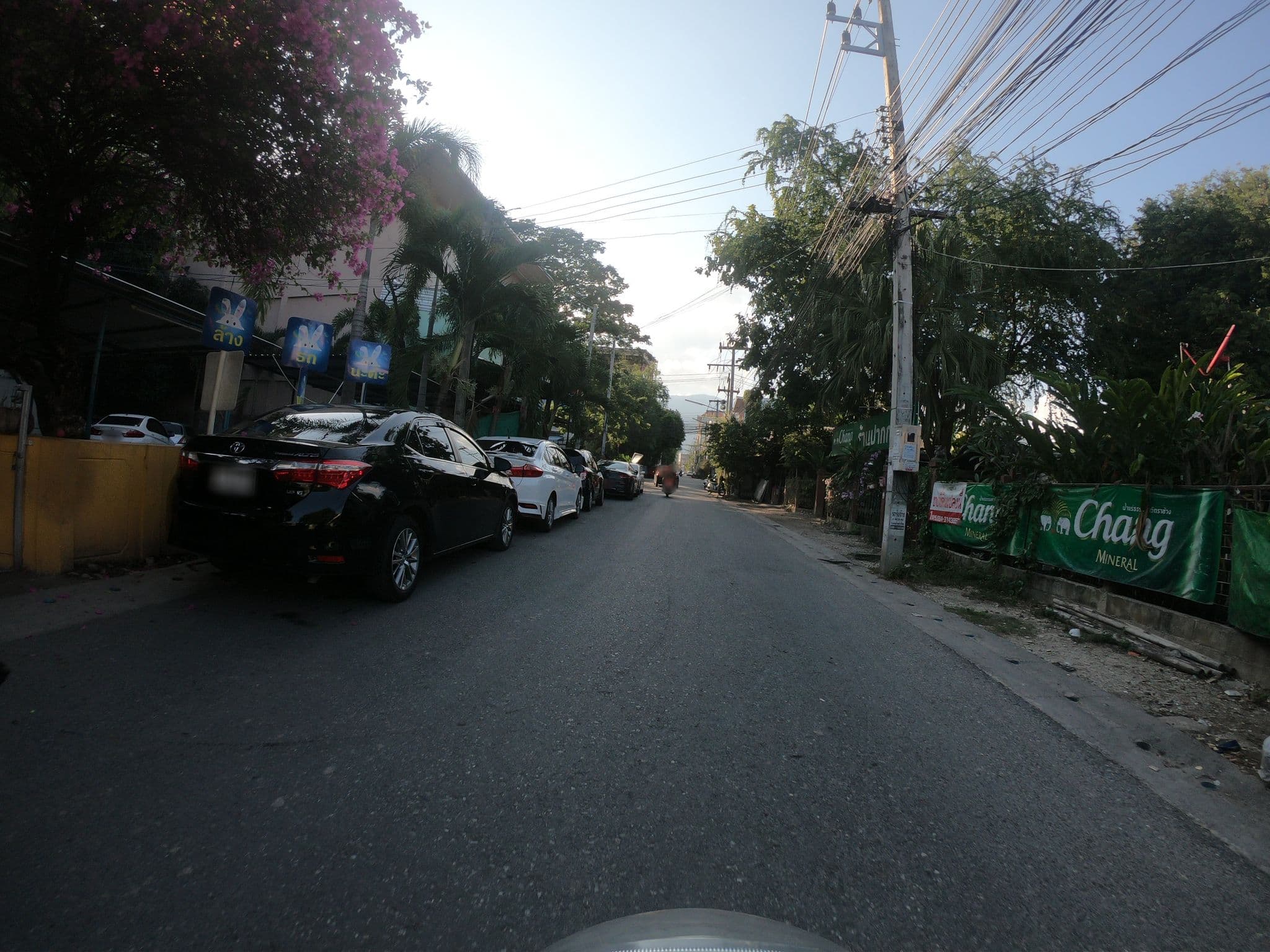 Street view near 木目 mumu House, Chiang Mai — © chanuwath_grab (CC BY-SA · Mapillary)