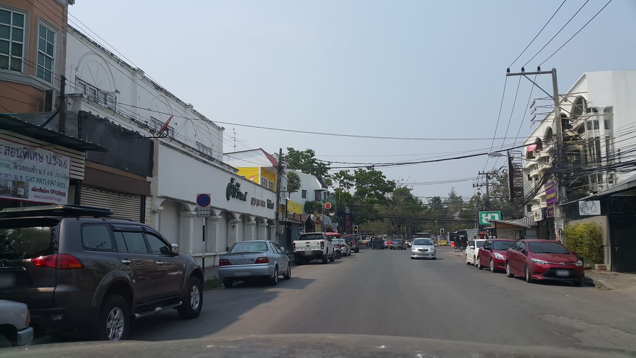 Street view near PingPhayom Hotel, Chiang Mai — © jrcarlsen (CC BY-SA · Mapillary)