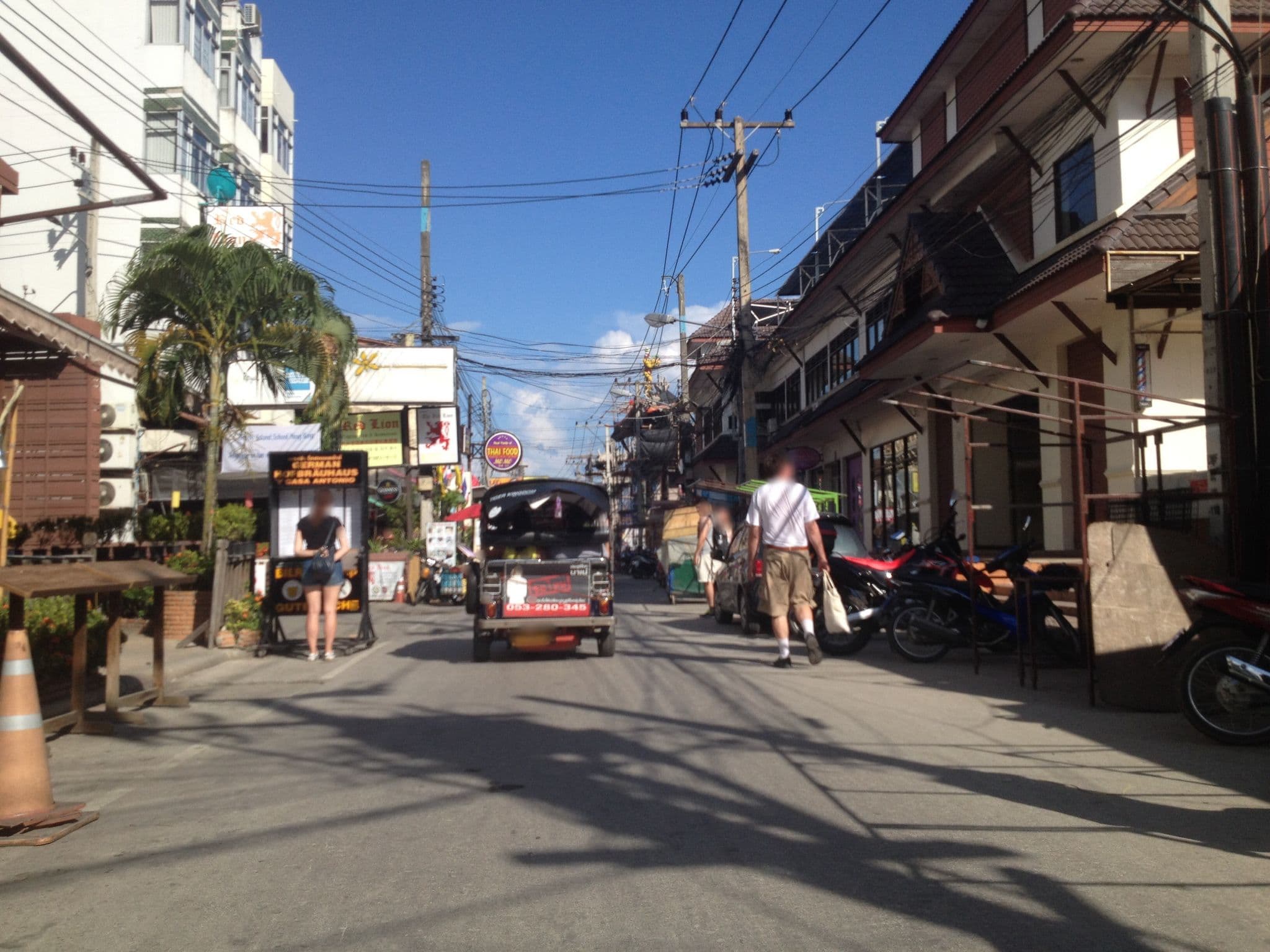 Street view near L MINITEL, Chiang Mai — © jimwatana (CC BY-SA · Mapillary)