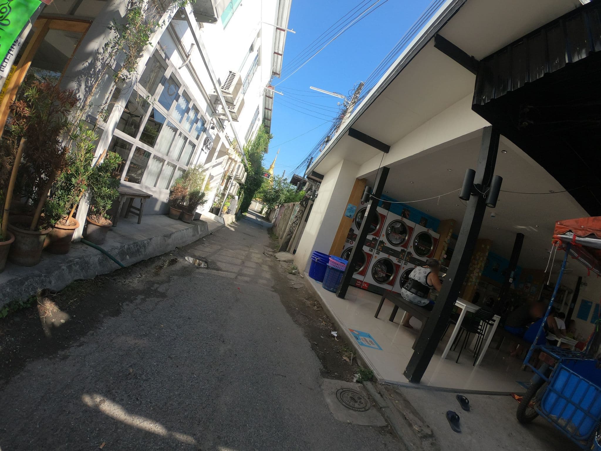 Street view near OON Poshtel x Cafe, Chiang Mai — © chanuwath_grab (CC BY-SA · Mapillary)
