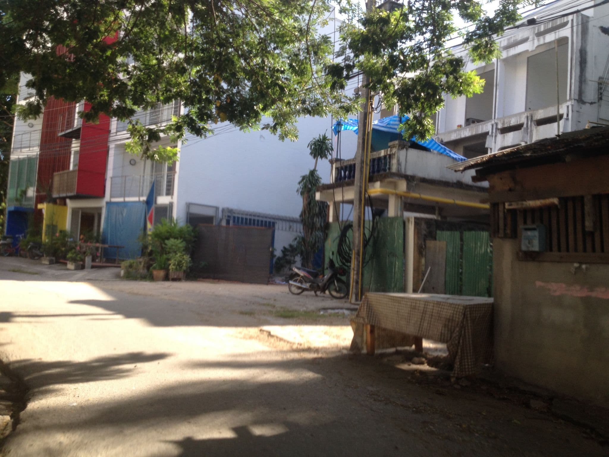Street view near The Locals Chiang Mai, Chiang Mai — © jimwatana (CC BY-SA · Mapillary)