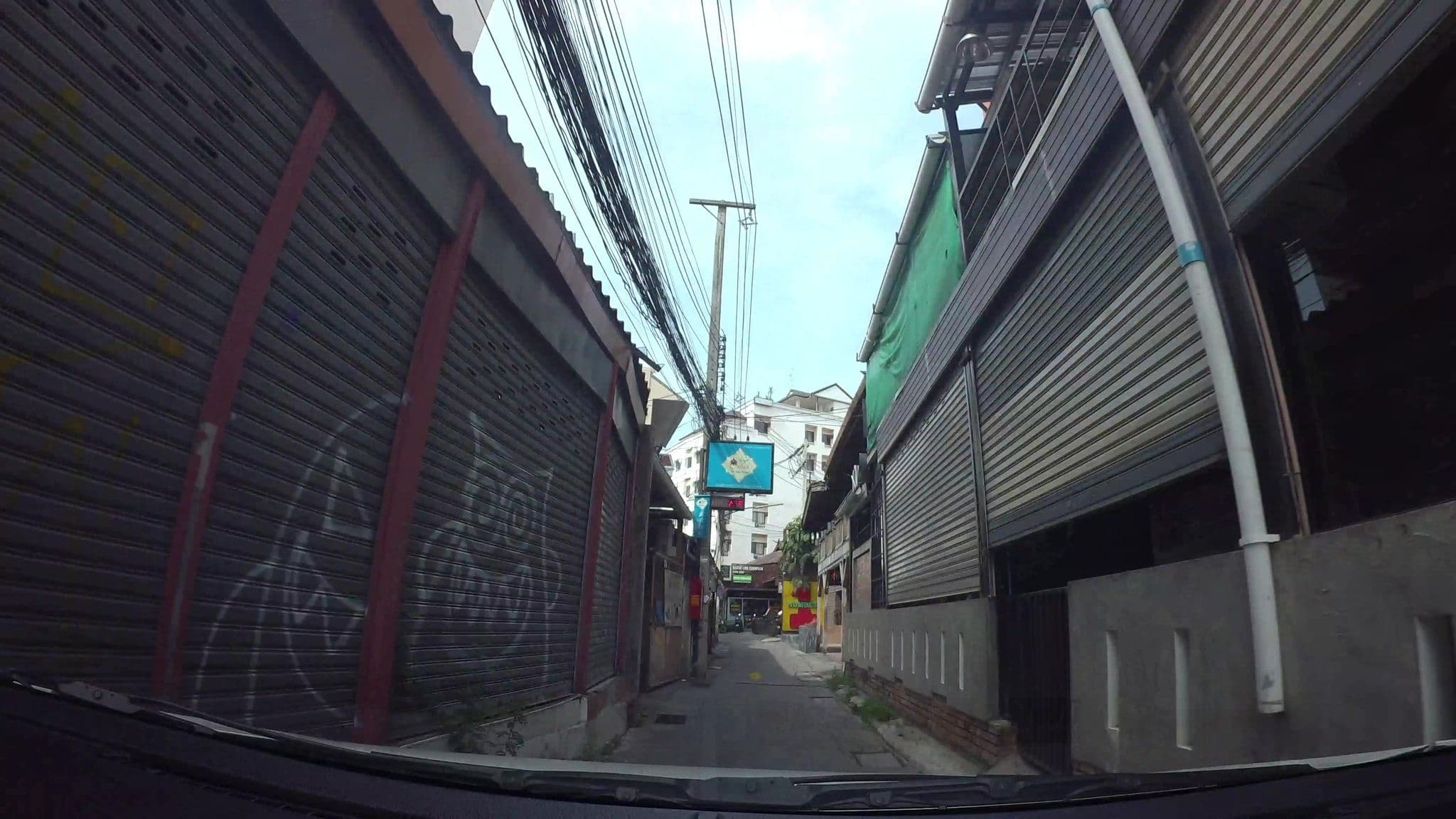 Street view near Basic Line Hotel @Loi Kroh, Chiang Mai — © kaart_3 (CC BY-SA · Mapillary)