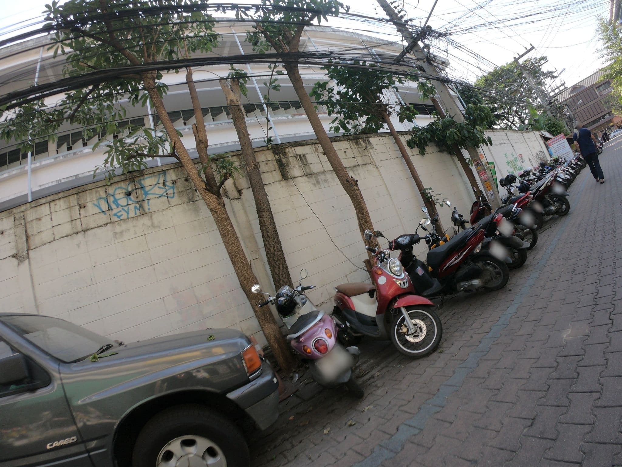 Street view near The Hubs Hug Hostel, Chiang Mai — © chanuwath_grab (CC BY-SA · Mapillary)